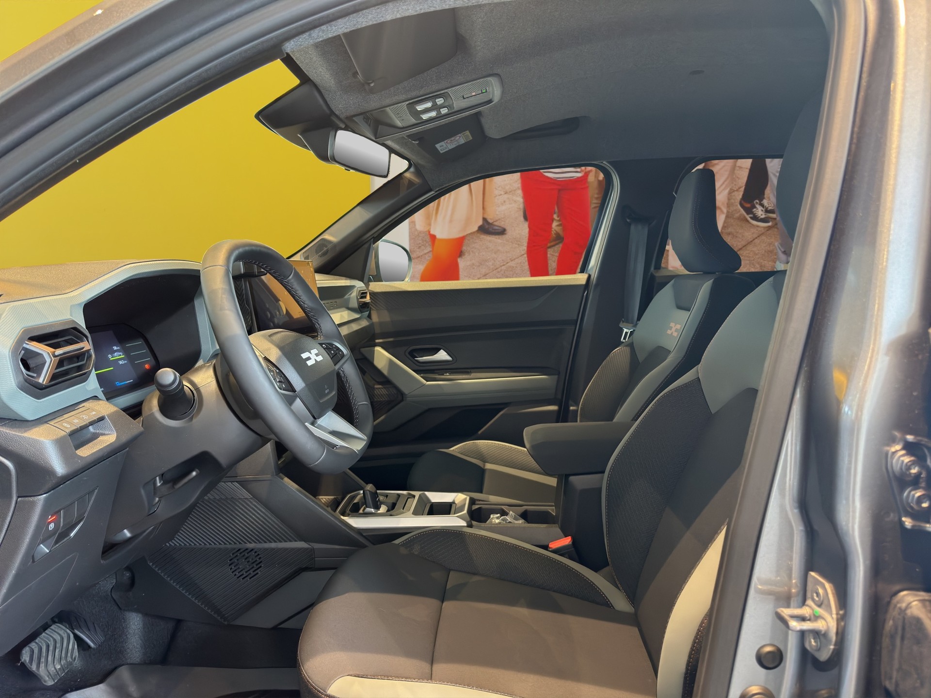 DACIA Duster HEV 155 Extreme-image-11