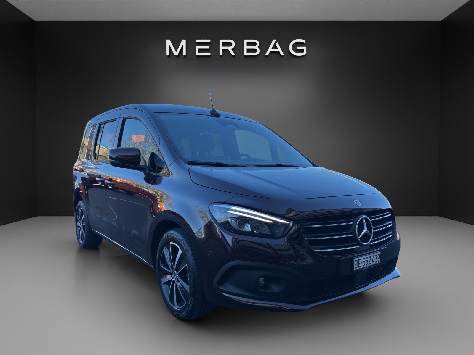 MERCEDES-BENZ T-Klasse 180D Style Automat-image-0