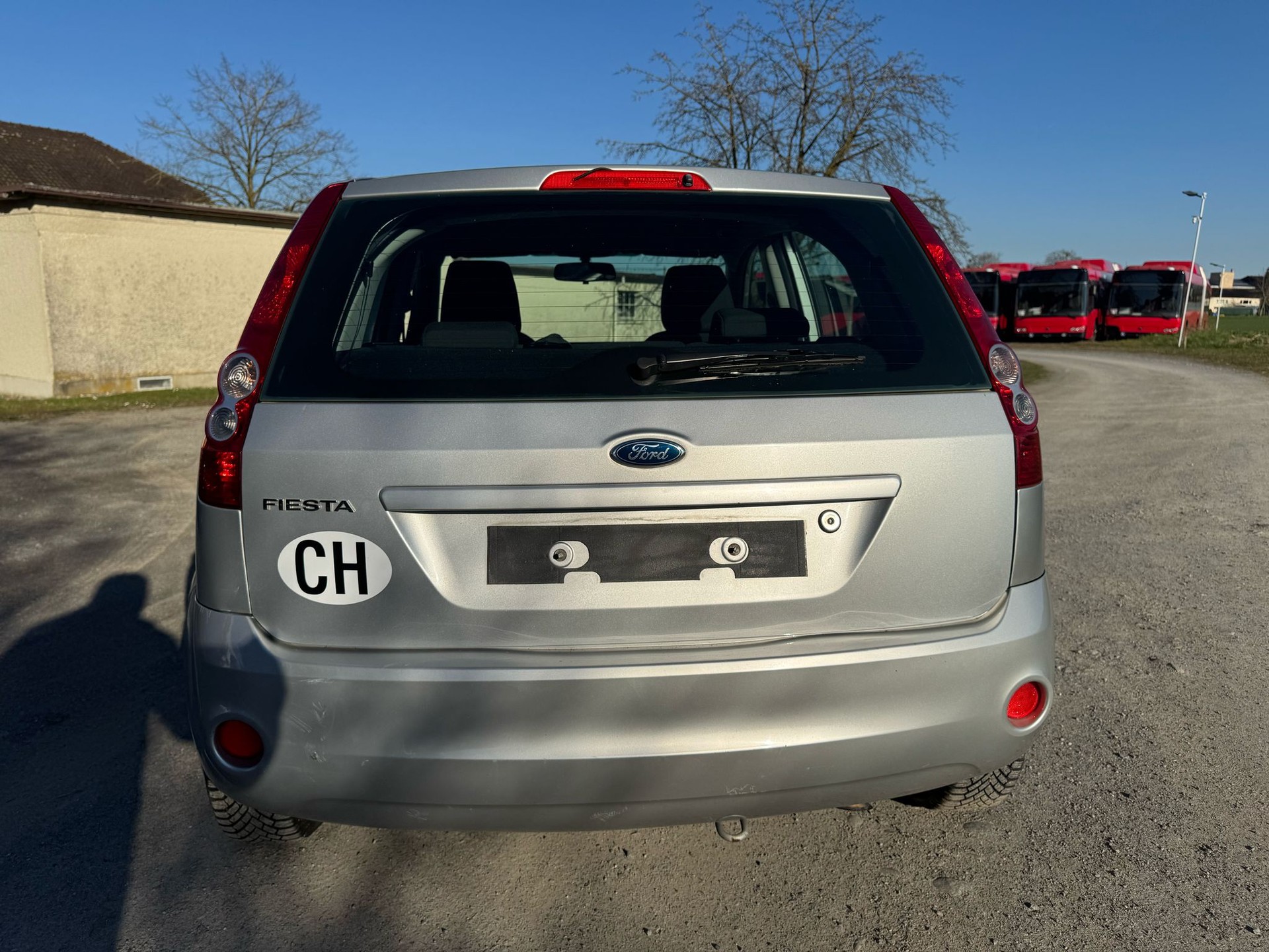FORD Fiesta 1.4 16V Ambiente-image-7
