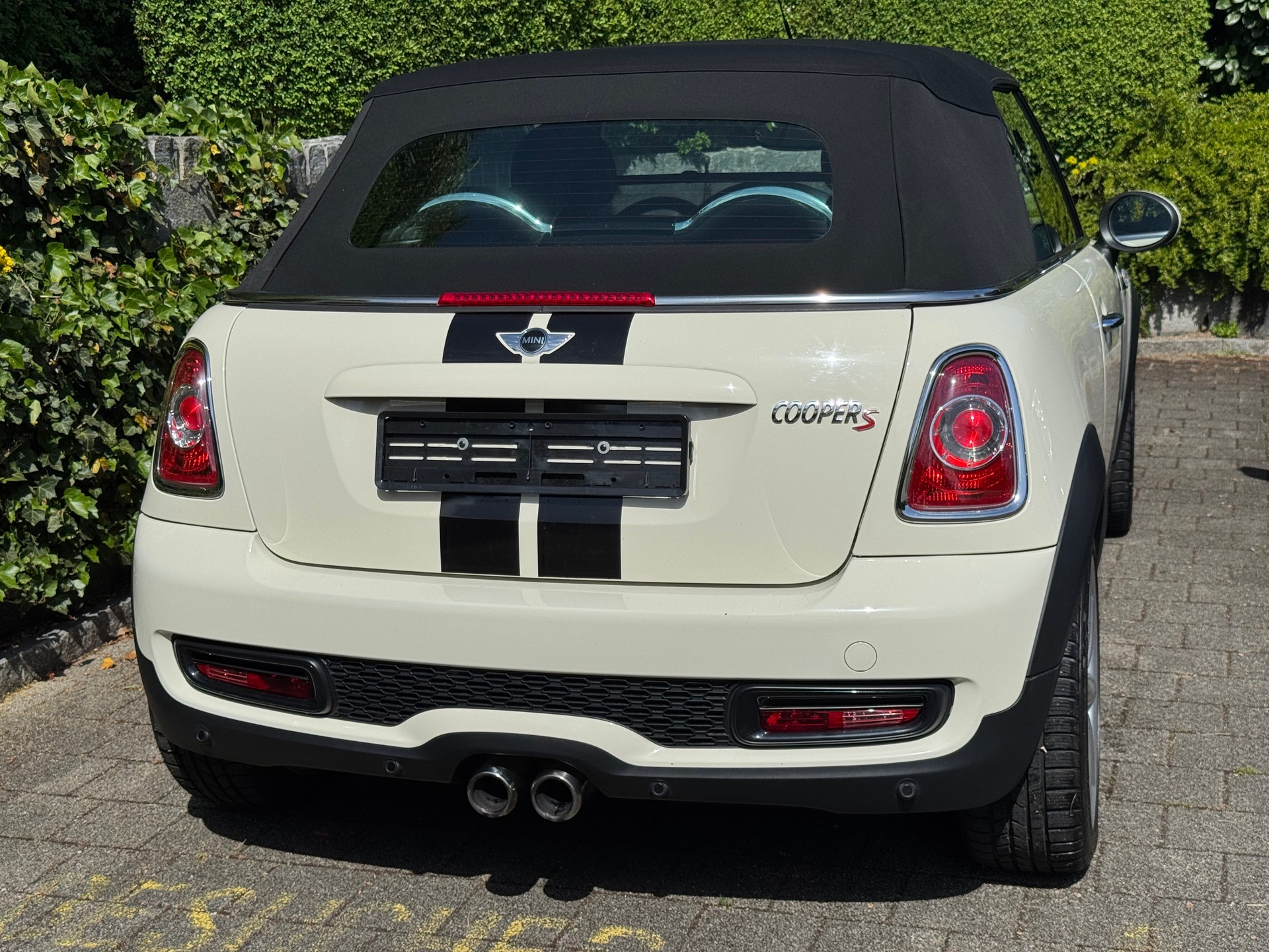 MINI Cooper S Cabriolet-image-5