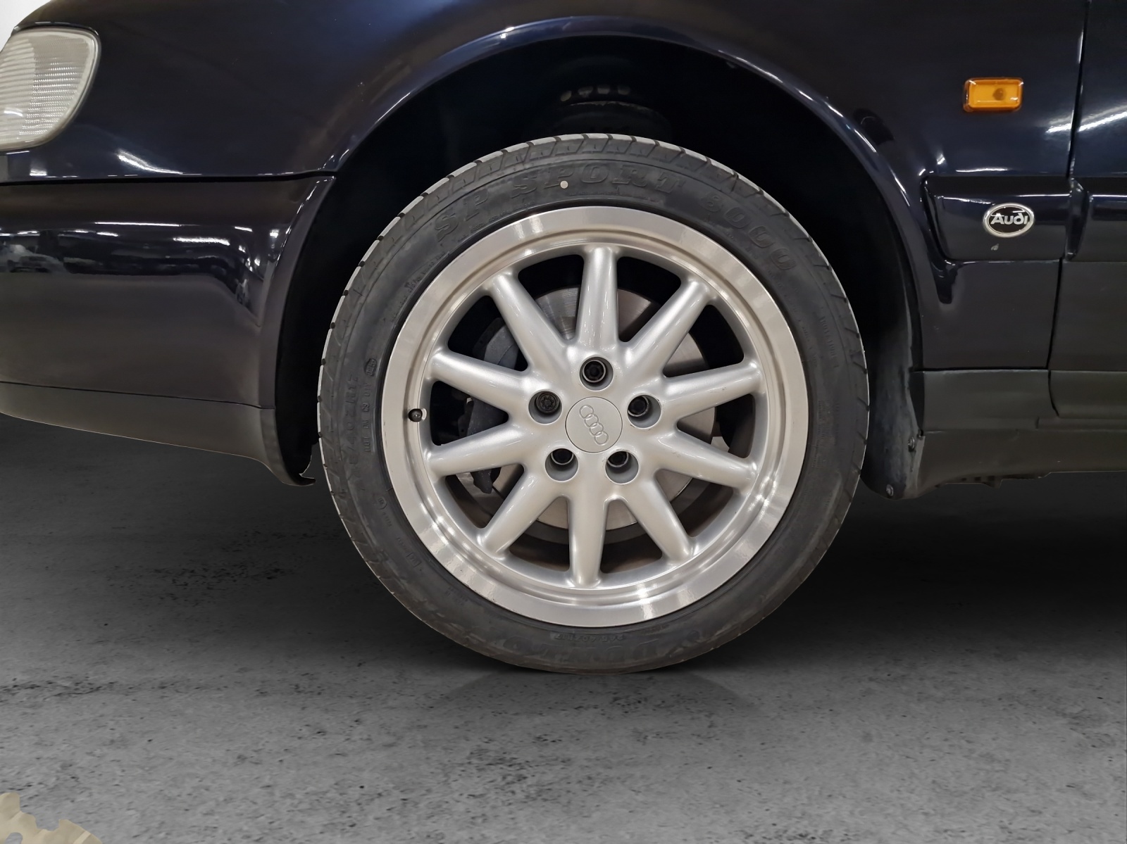 AUDI S6 Avant quattro 4.2-image-12