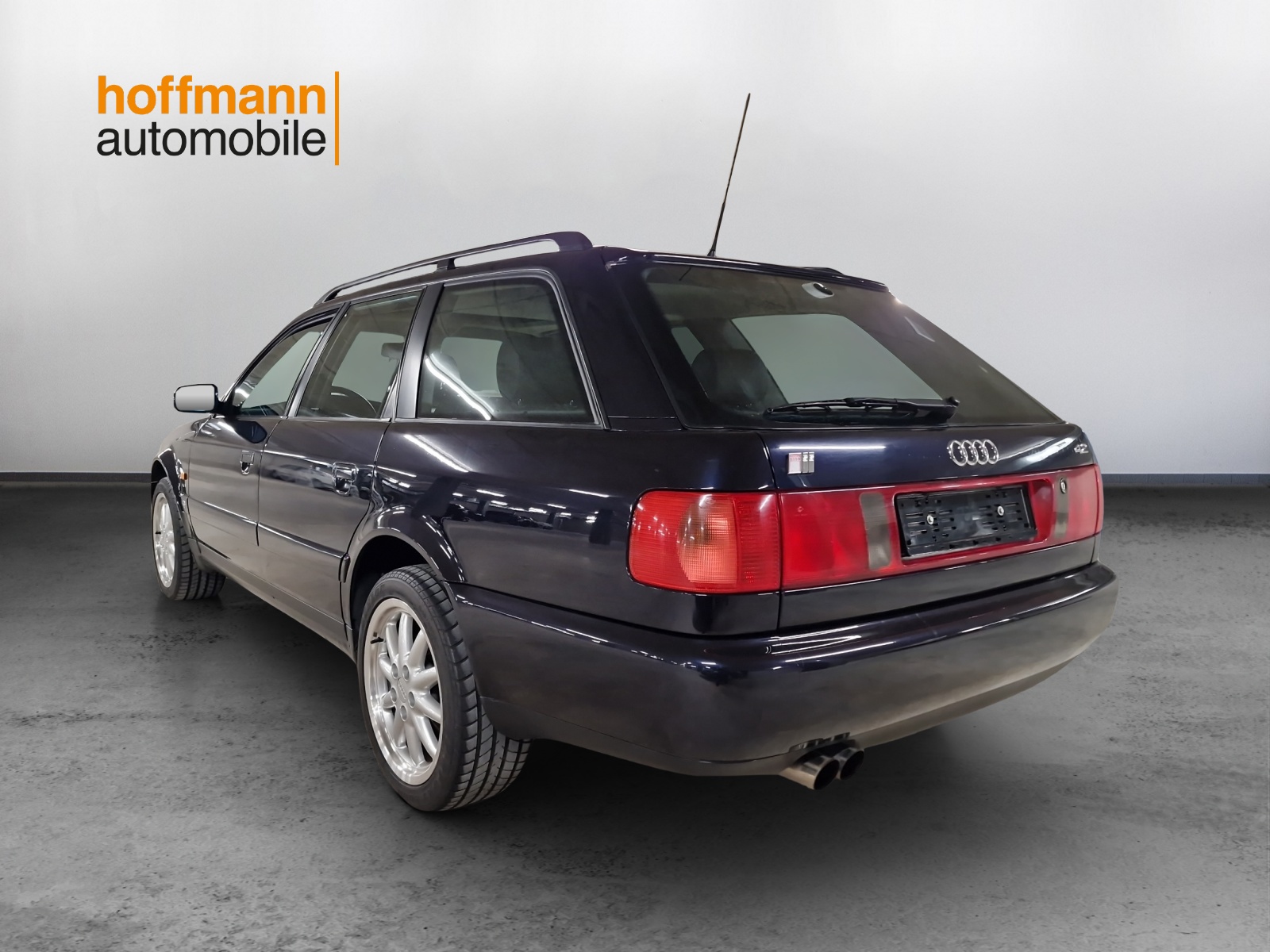 AUDI S6 Avant quattro 4.2-image-5