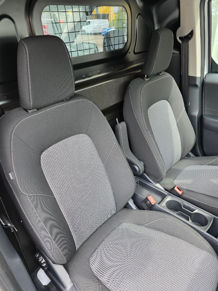 FORD E-Transit Courier Van Trend 43,5kWh-image-5