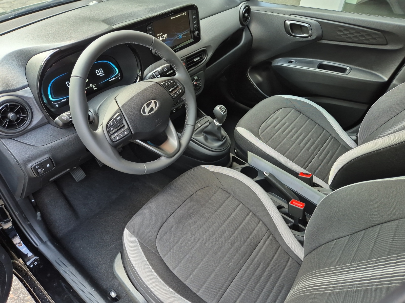 HYUNDAI i10 1.0 Origo-image-4