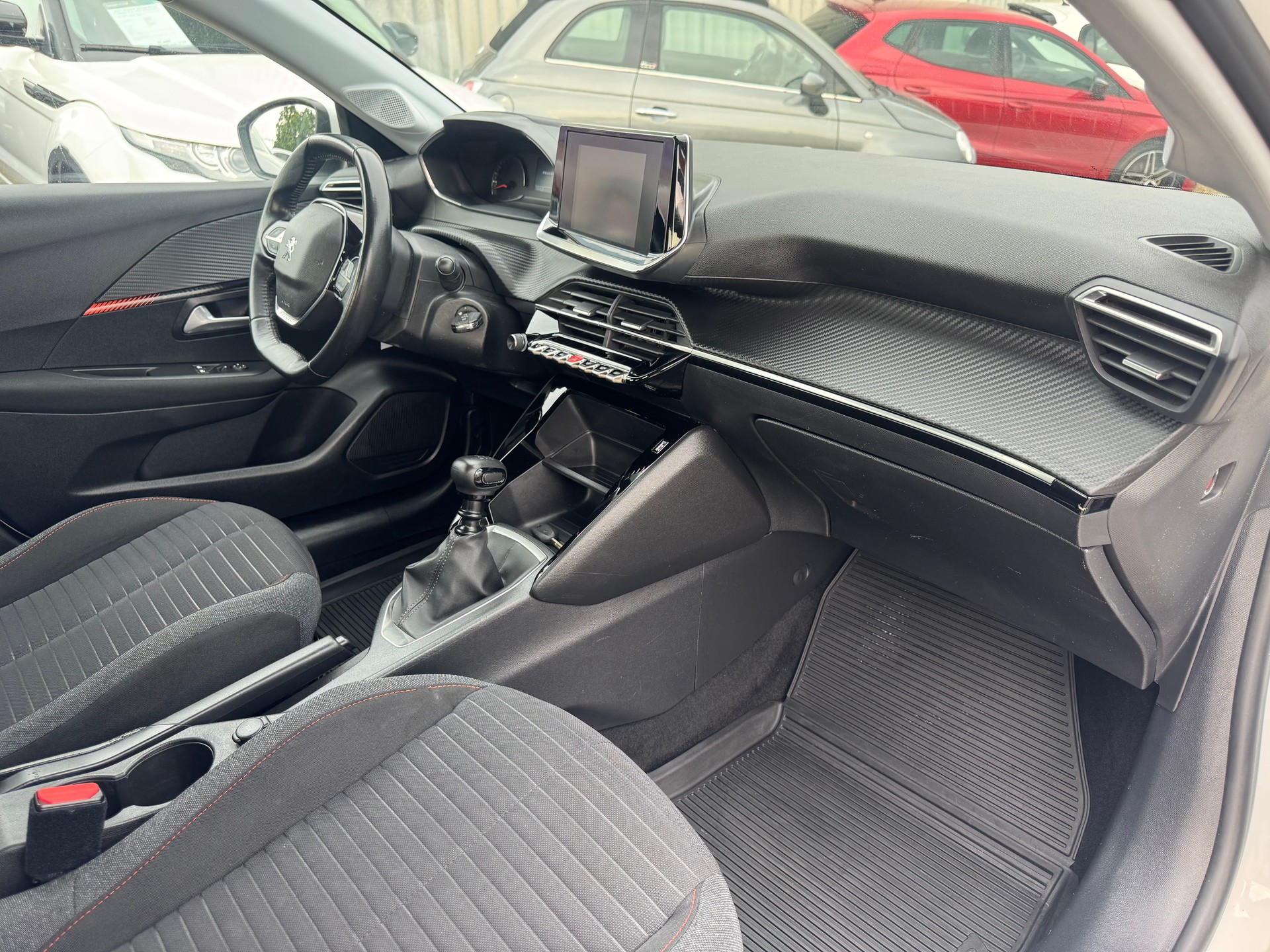 PEUGEOT 208 1.5 BlueHDi Active-image-5