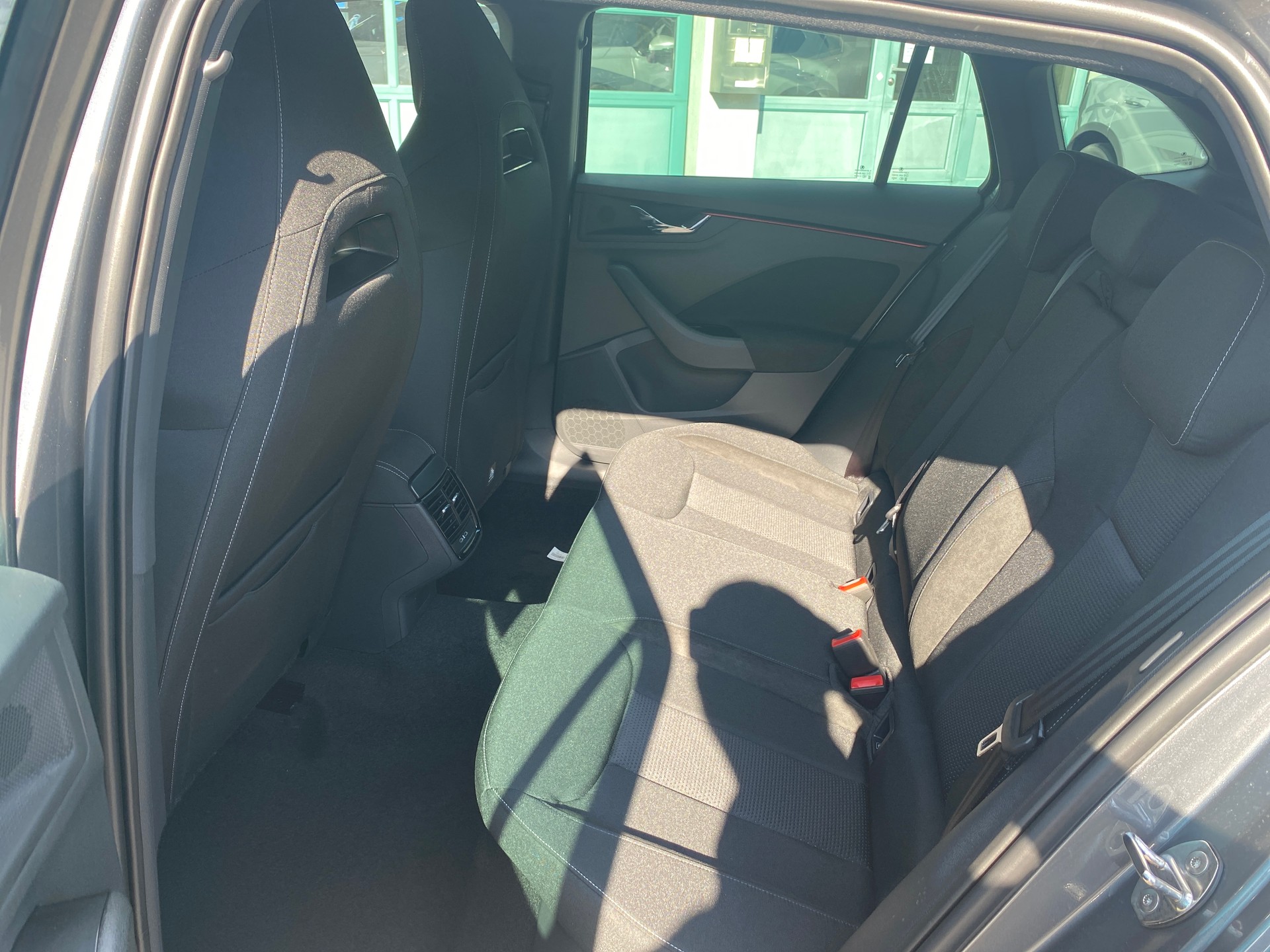 SKODA Scala 1.0 TSI Dynamic DSG-image-15