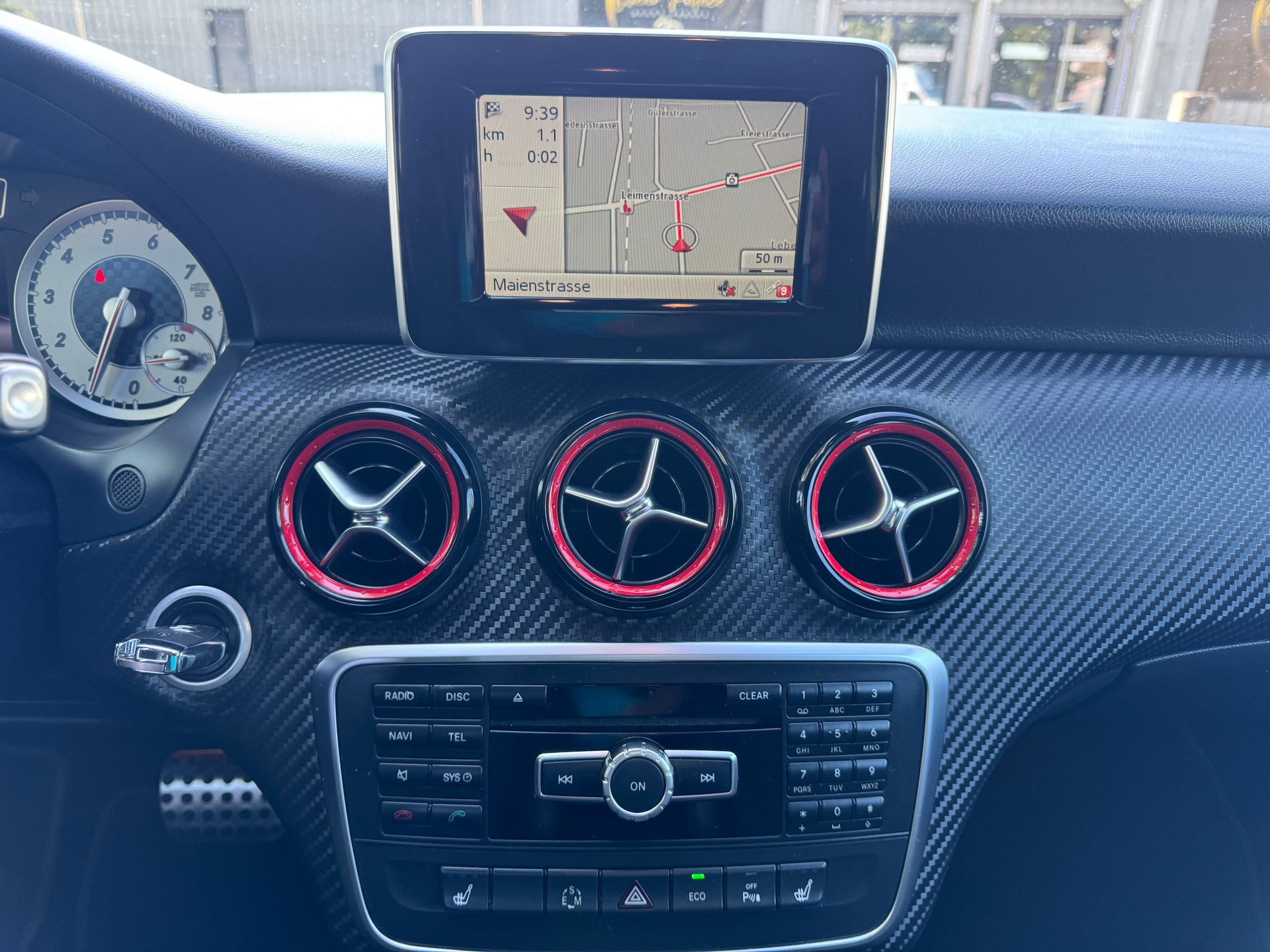MERCEDES-BENZ A 250 Sport 4Matic 7G-DCT * Leder * Gr. Navi * Xenon * Klima-auto * PDC v&h * Tempomat * Ab MFK 06.2025-image-7