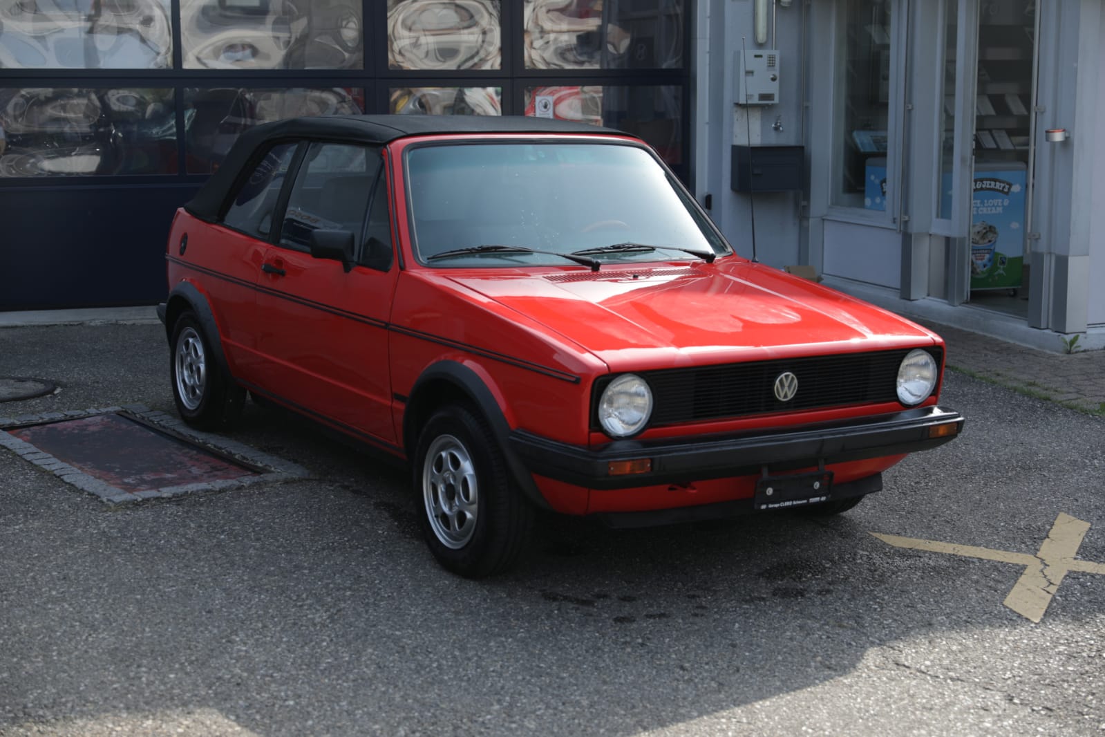 VW Golf 1 Cabrio-image-6