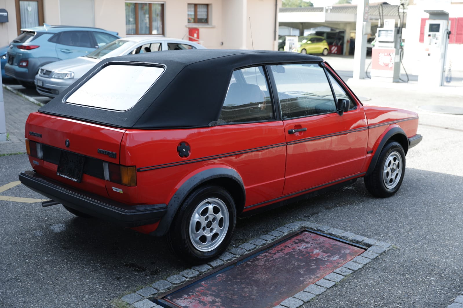 VW Golf 1 Cabrio-image-4