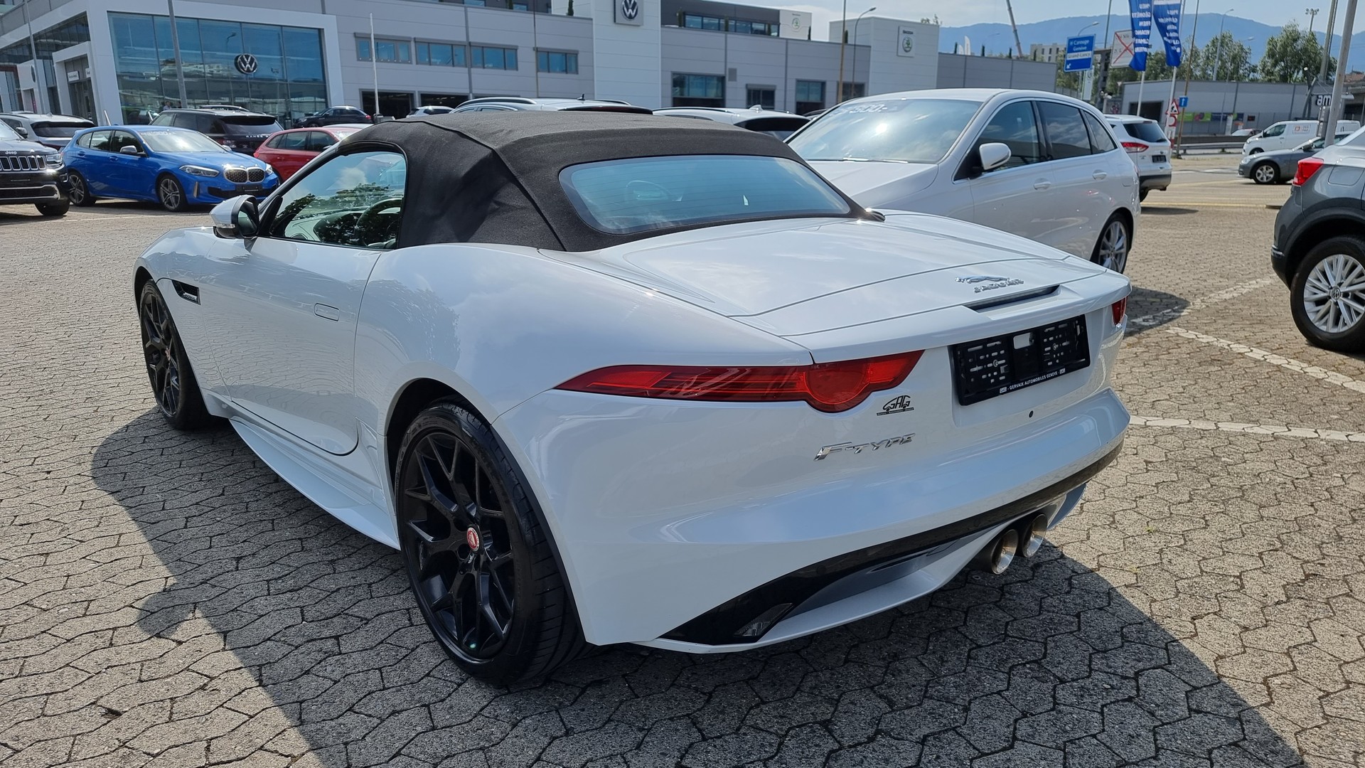 JAGUAR F-Type Convertible 3.0 V6 S/C-image-2