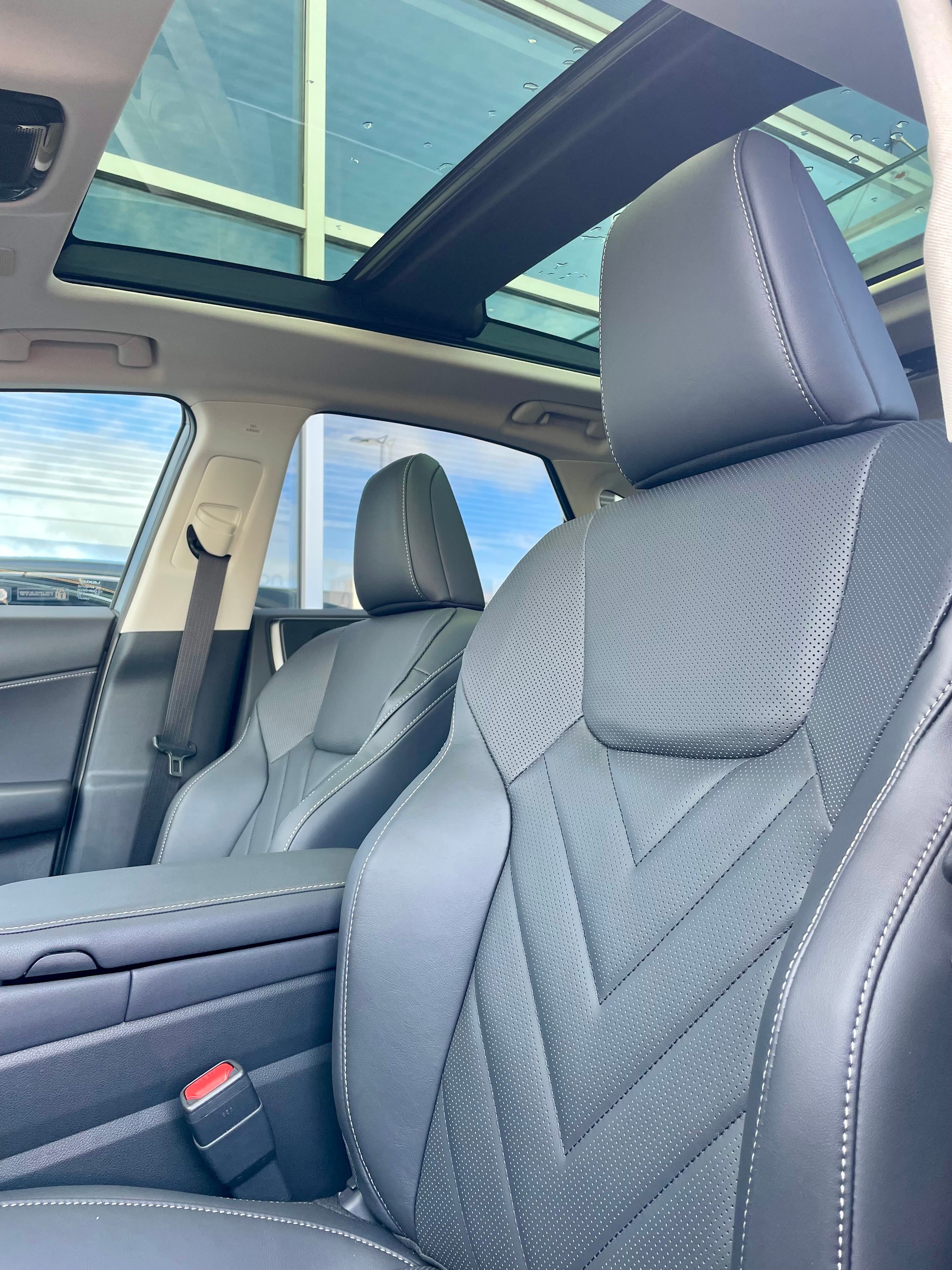 LEXUS NX 450h+ E-FOUR Comfort-image-14
