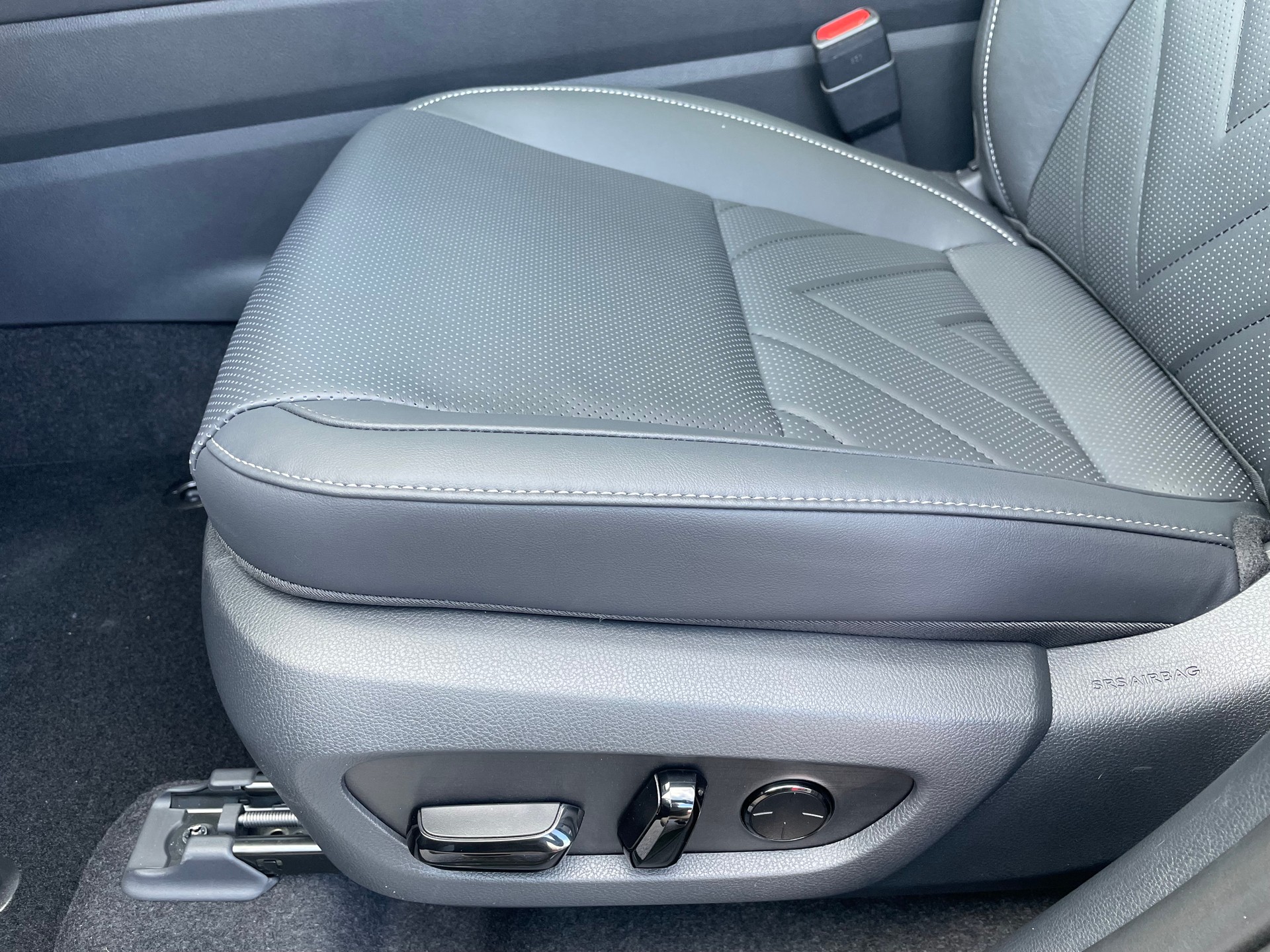 LEXUS NX 450h+ E-FOUR Comfort-image-16