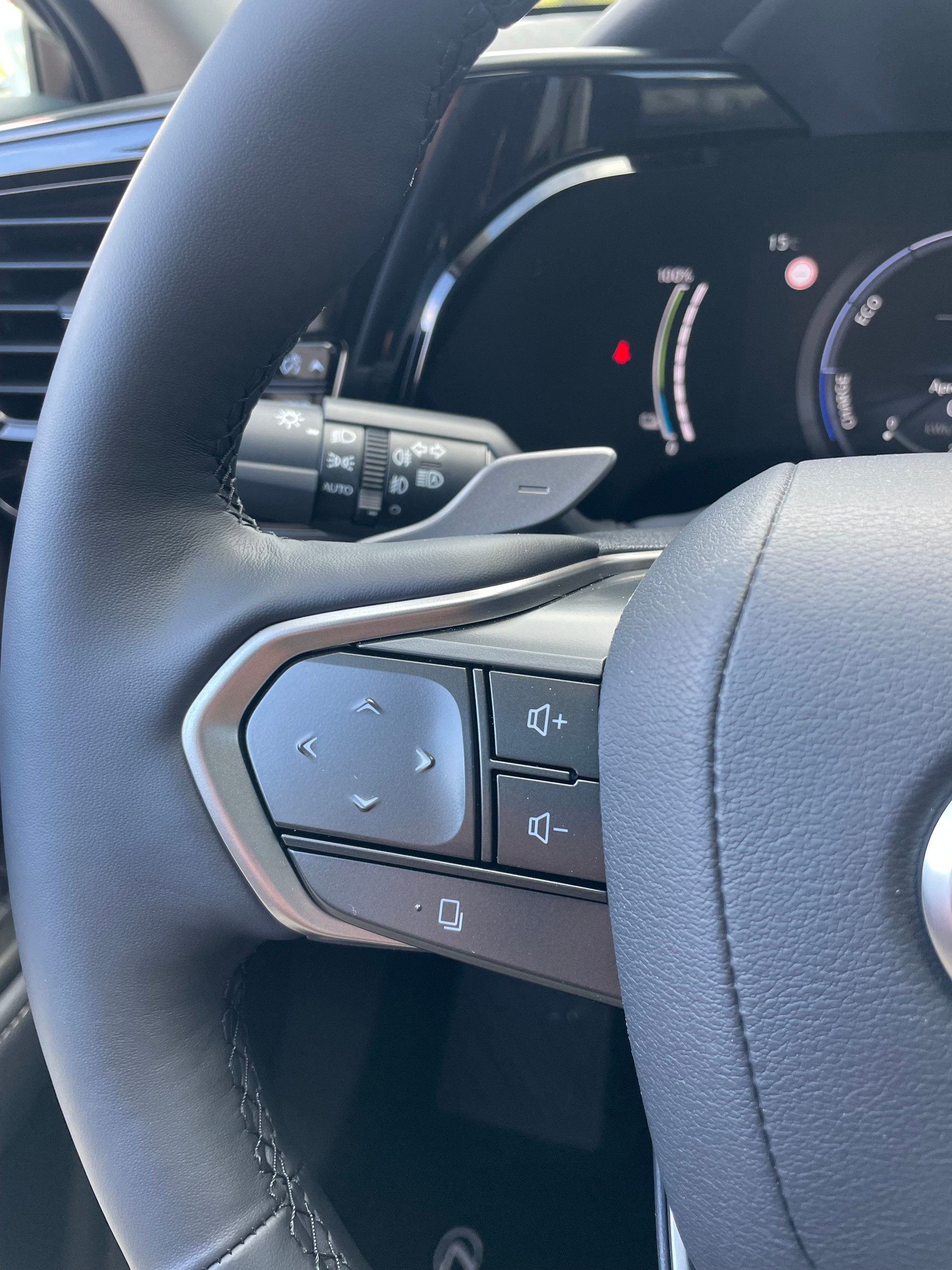LEXUS NX 450h+ E-FOUR Comfort-image-22