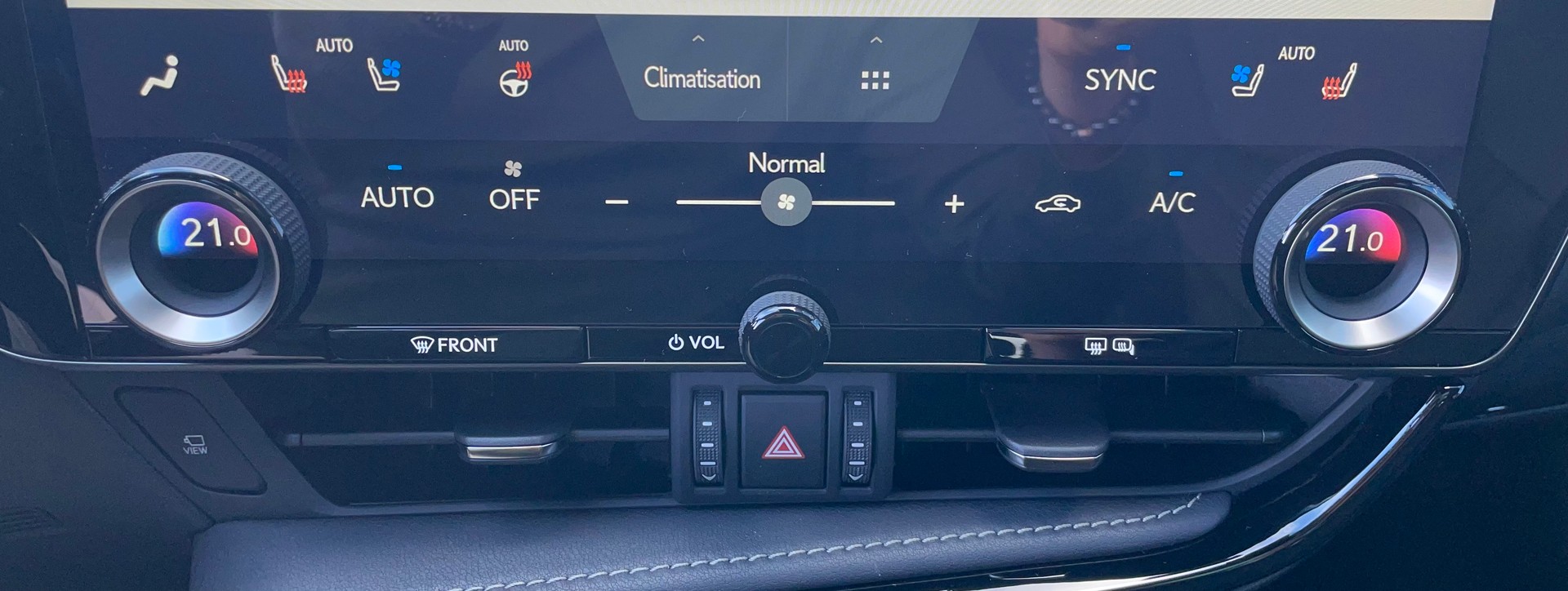 LEXUS NX 450h+ E-FOUR Comfort-image-27
