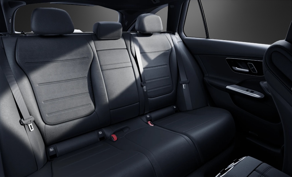 MERCEDES-BENZ C 300 T 4 Matic-image-6