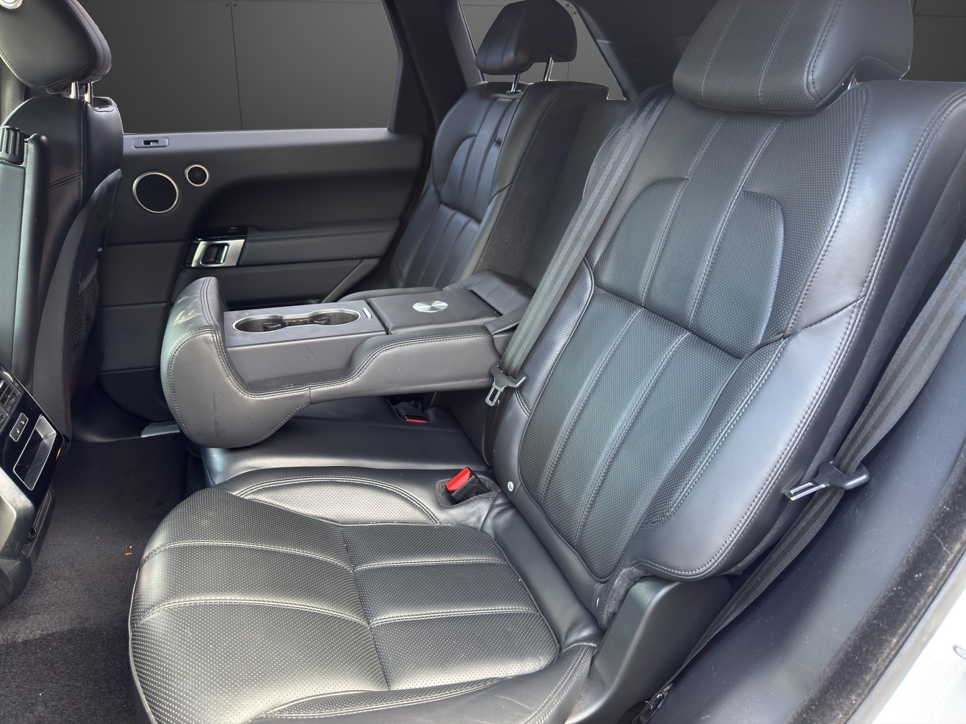 LAND ROVER Range Rover Sport 3.0 SDV6 SE Automatic-image-15