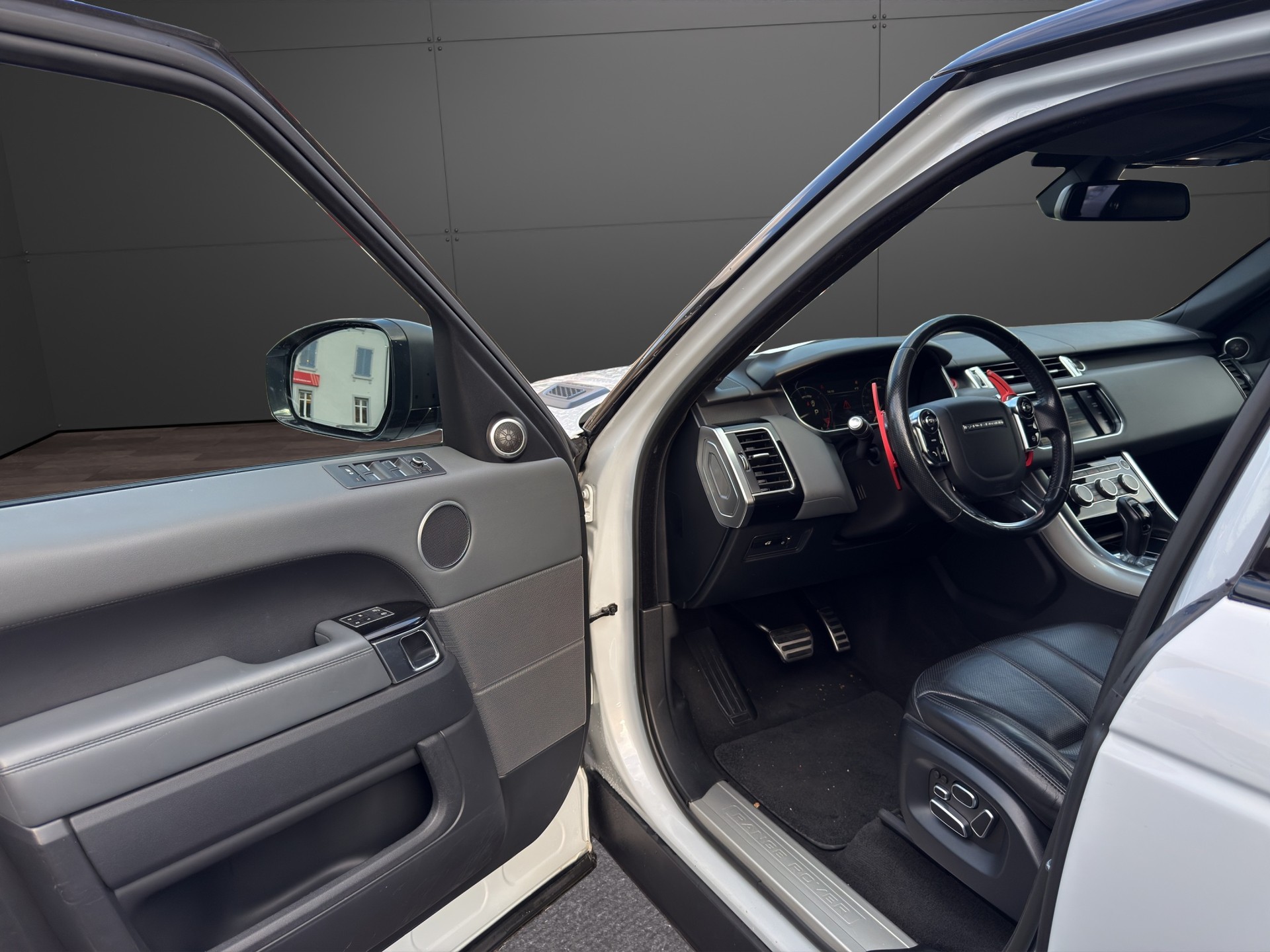 LAND ROVER Range Rover Sport 3.0 SDV6 SE Automatic-image-8