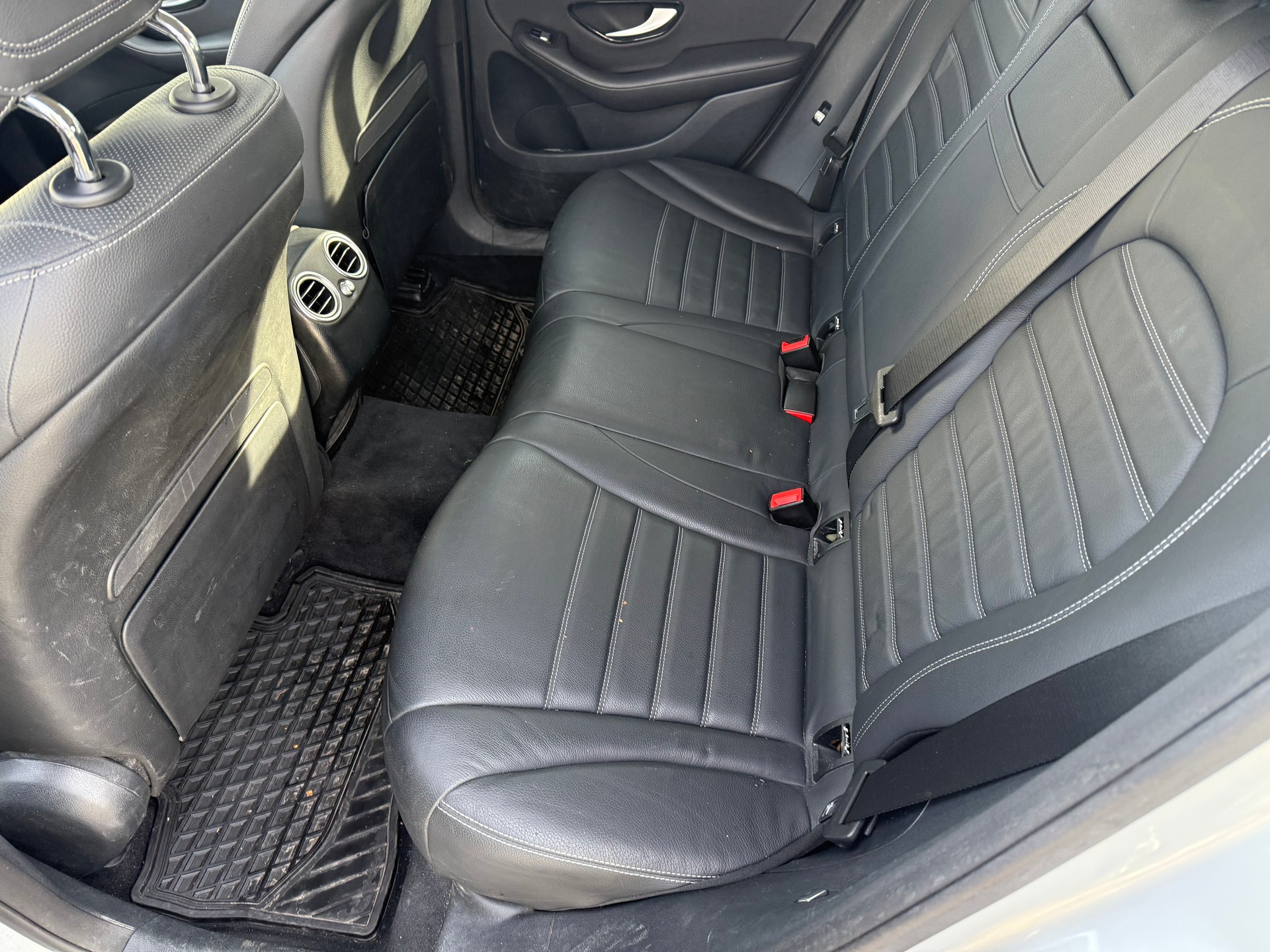 MERCEDES-BENZ GLC 250 d 4Matic 9G-Tronic-image-11