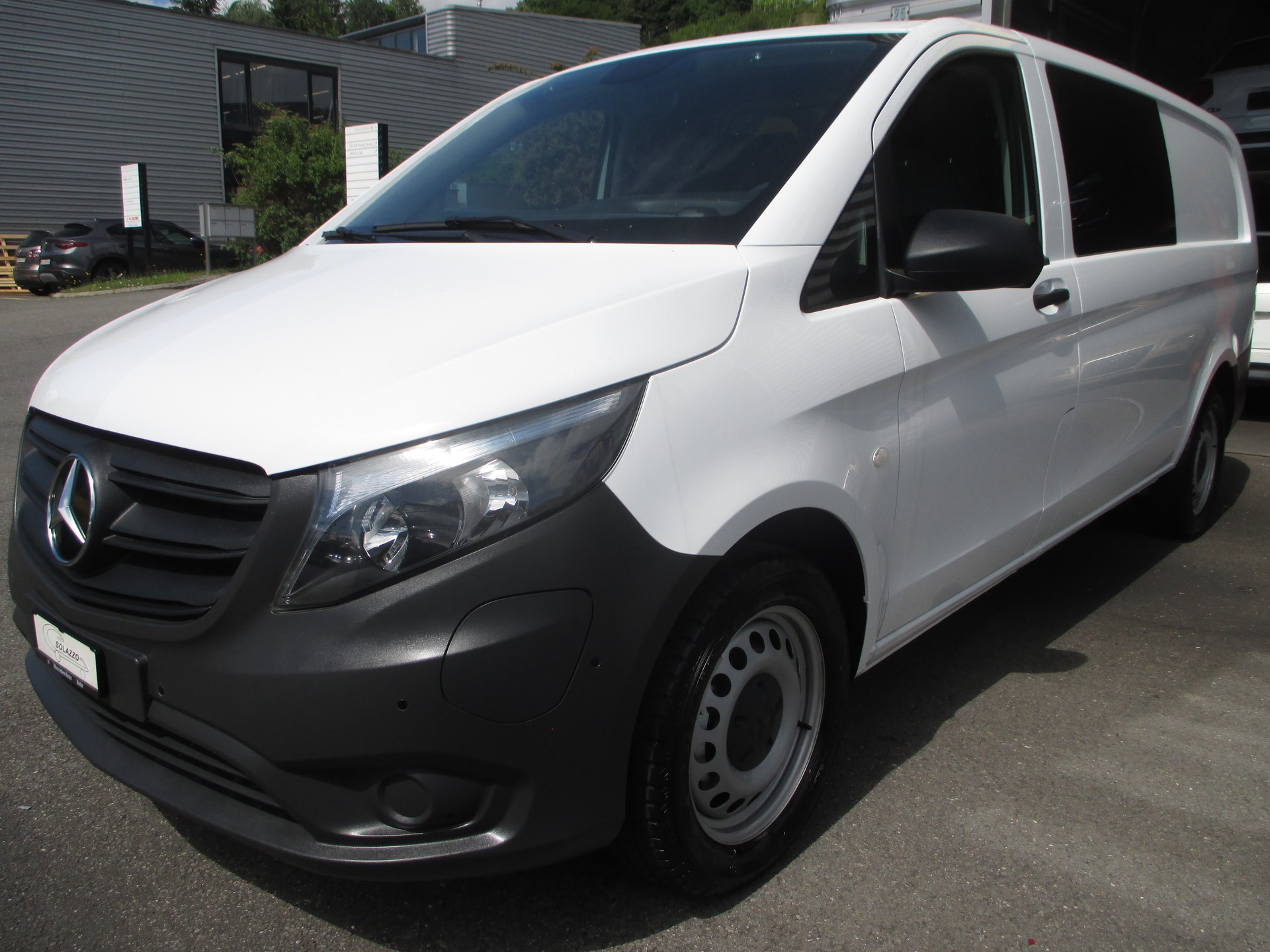 MERCEDES-BENZ eVito 112 Extralang-image-9