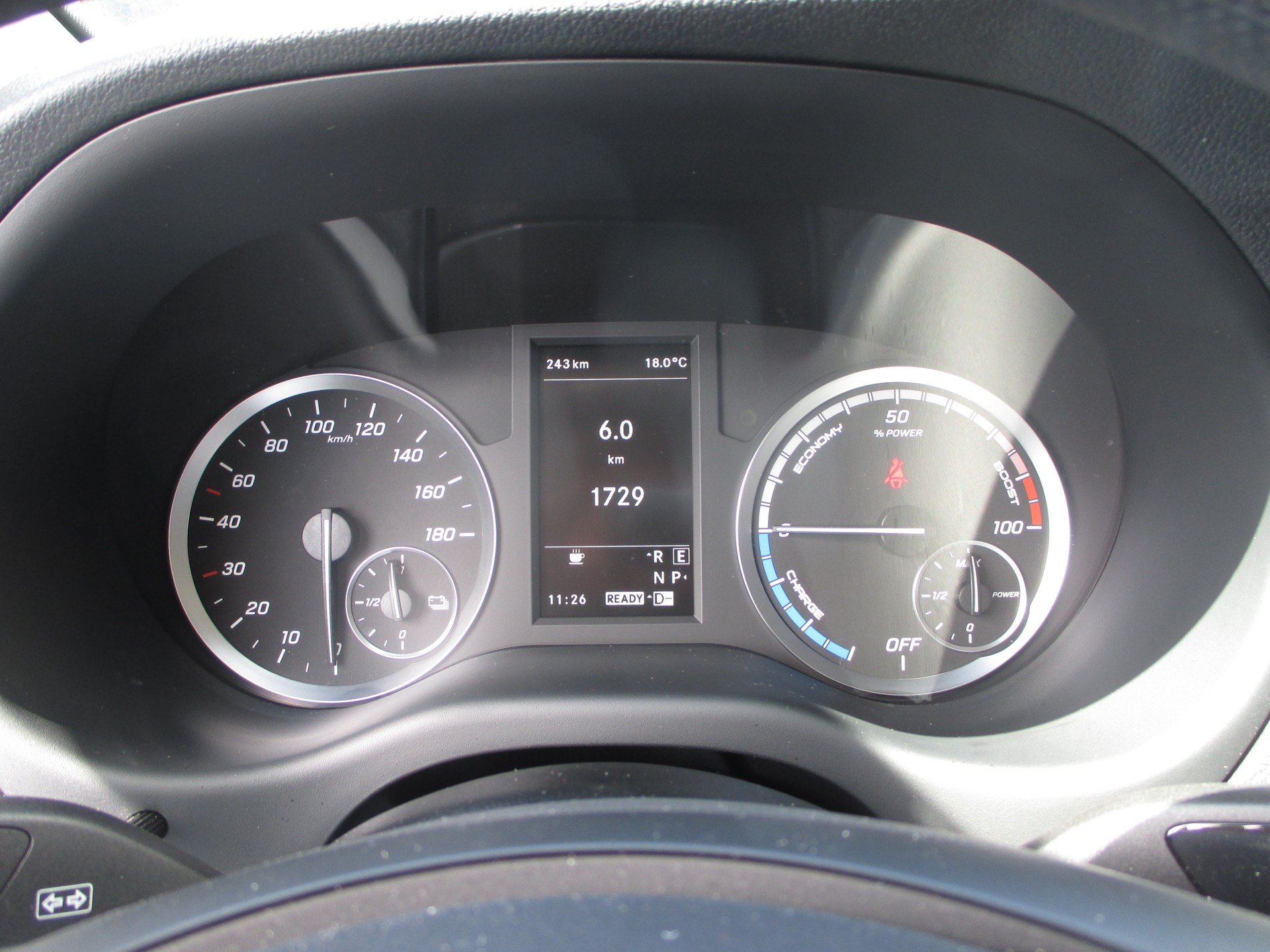 MERCEDES-BENZ eVito 112 Extralang-image-2