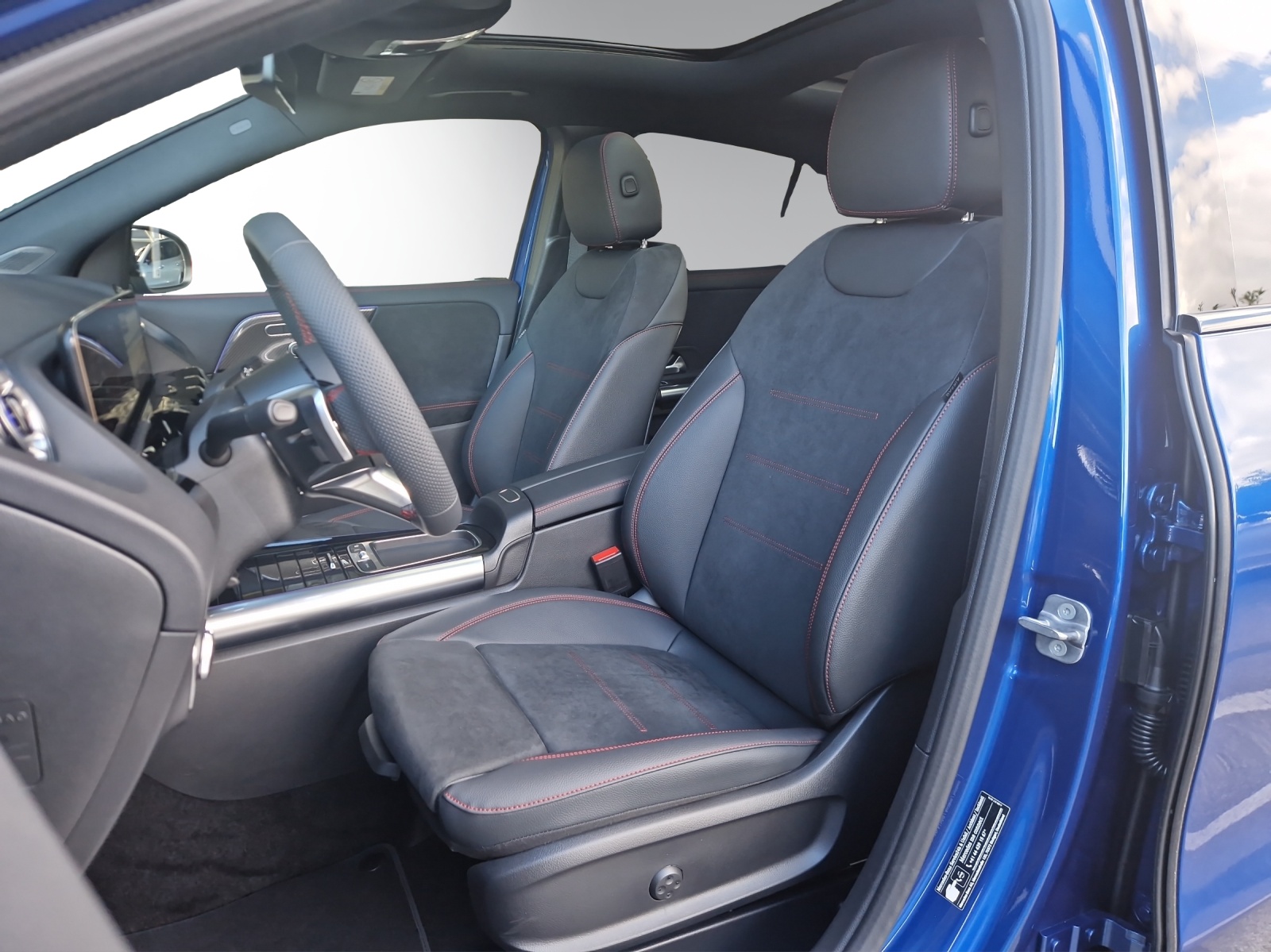 Image MERCEDES-BENZ GLA-200 GLA 200 Night Star 7G-D