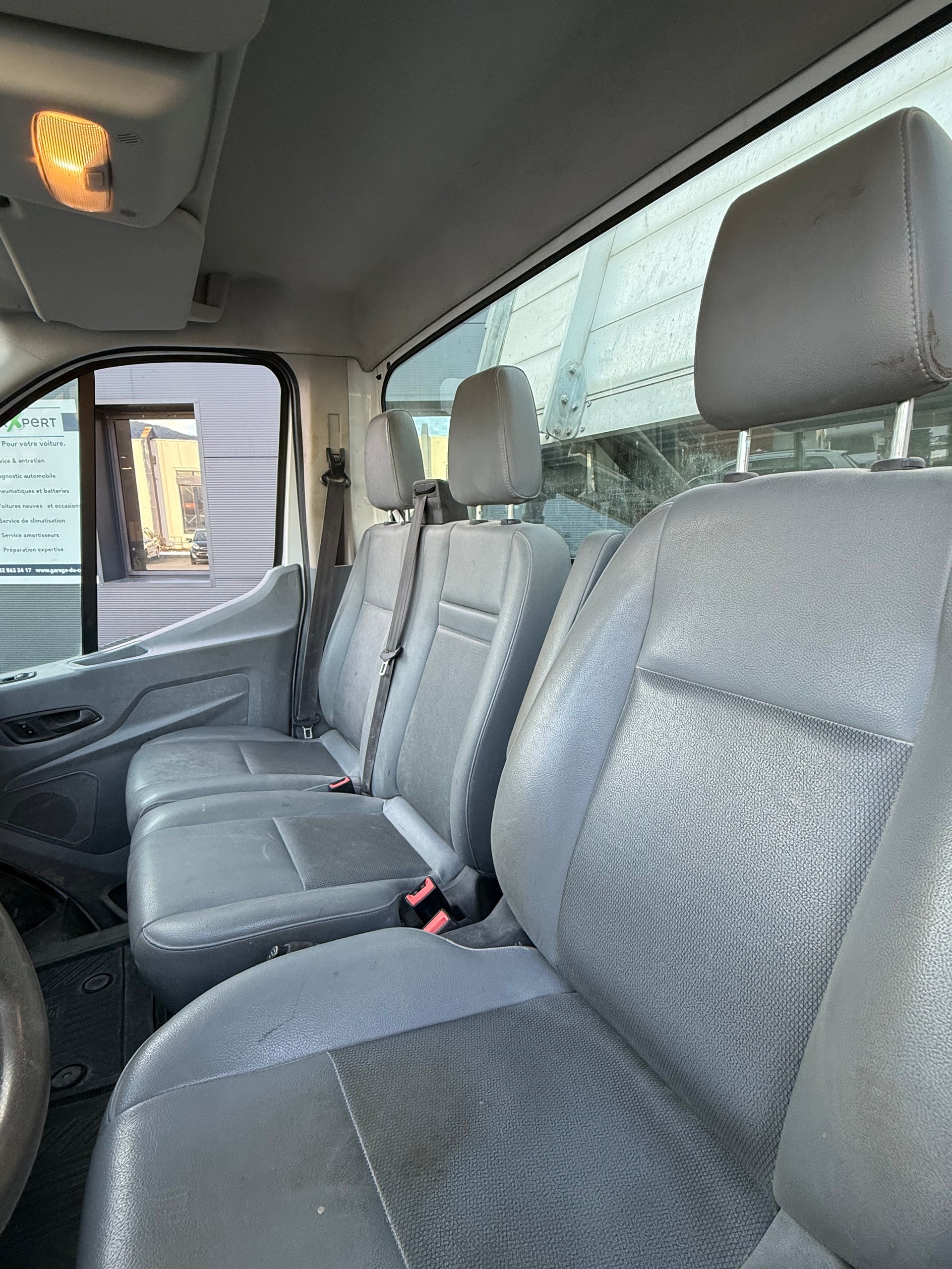 FORD Transit 350 L2H1 Ambiente 4WD-image-5