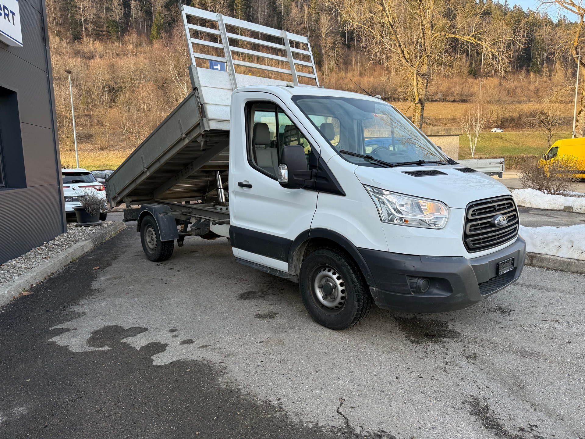 FORD Transit 350 L2H1 Ambiente 4WD-image-1