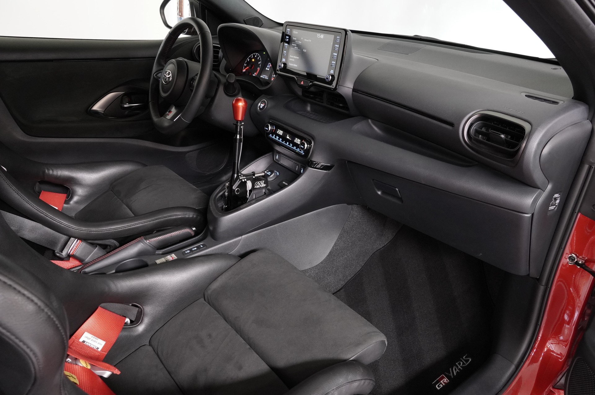 TOYOTA Yaris 1.6 GR Sport-image-10