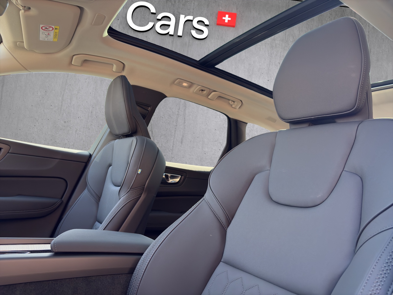 VOLVO XC60 2.0 T8 TE Ultra Dark eAWD-image-14