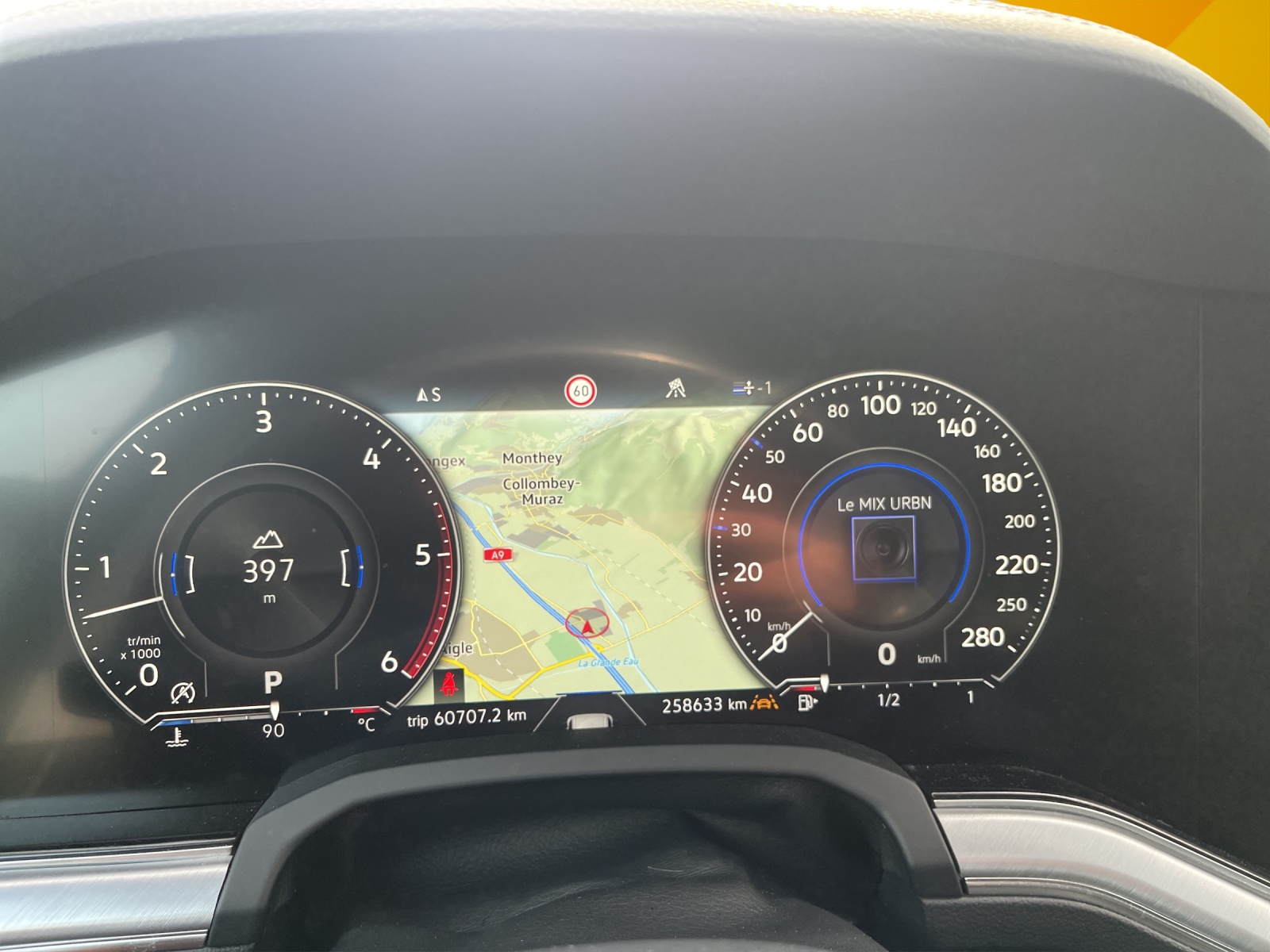 VW Touareg 3.0 TDI Elegance Tiptronic-image-13