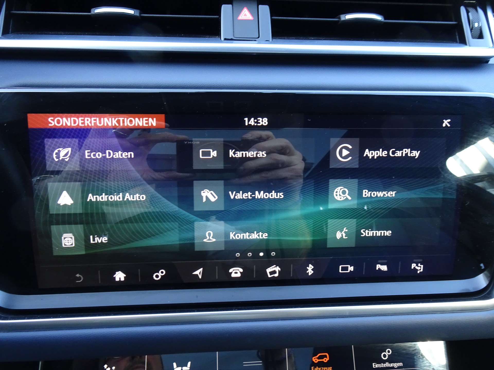 LAND ROVER Range Rover Velar R-Dynamic D 300 HSE Automatic-image-15