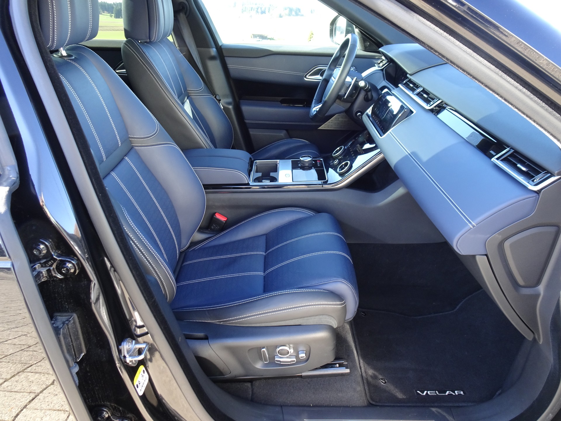 LAND ROVER Range Rover Velar R-Dynamic D 300 HSE Automatic-image-7