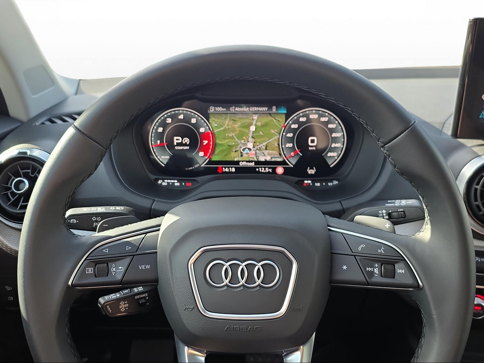 AUDI Q2 40 TFSI advanced quattro S-tronic-image-4