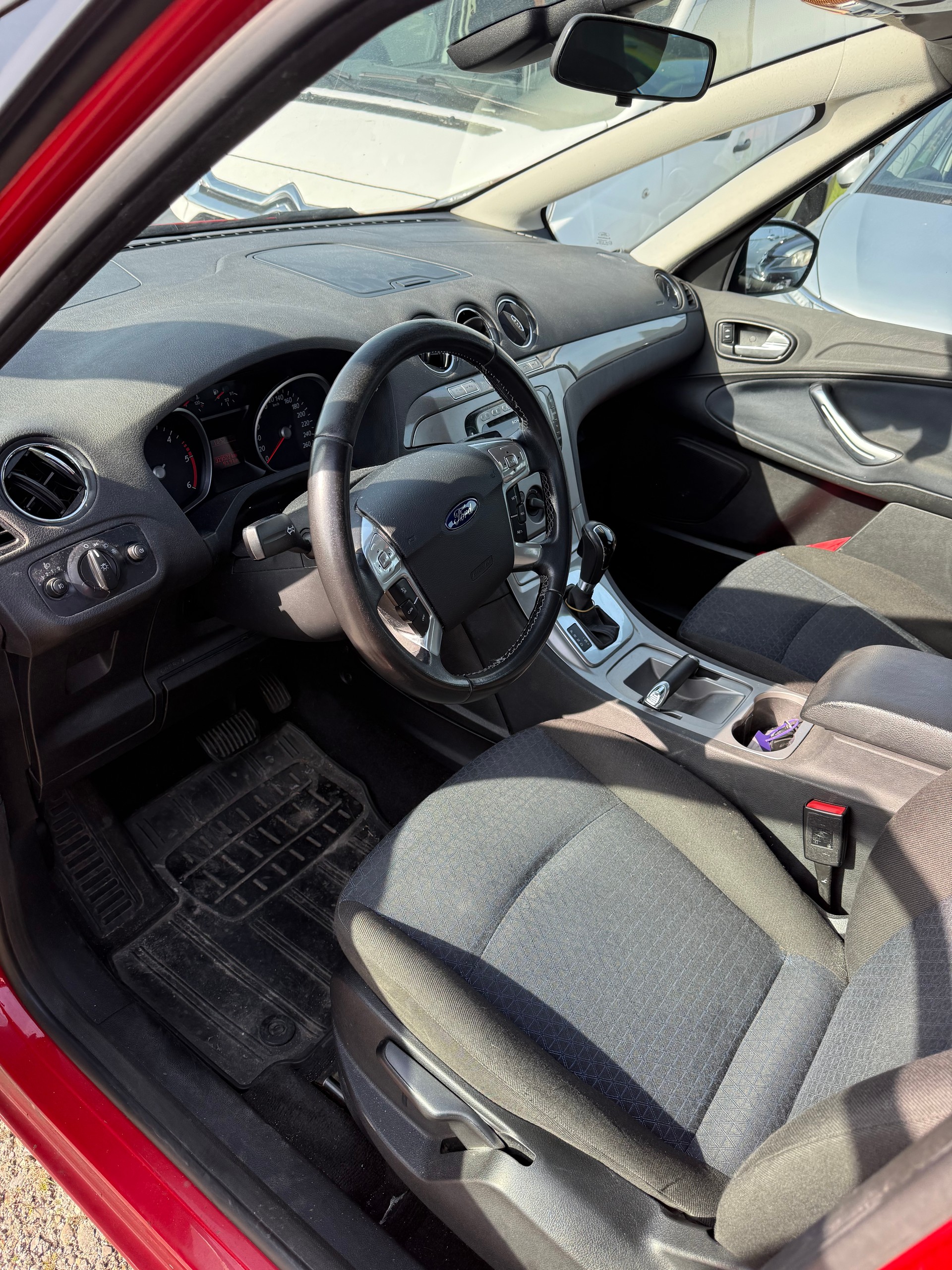 FORD S-Max 2.0 TDCi Titanium Automatic-image-5