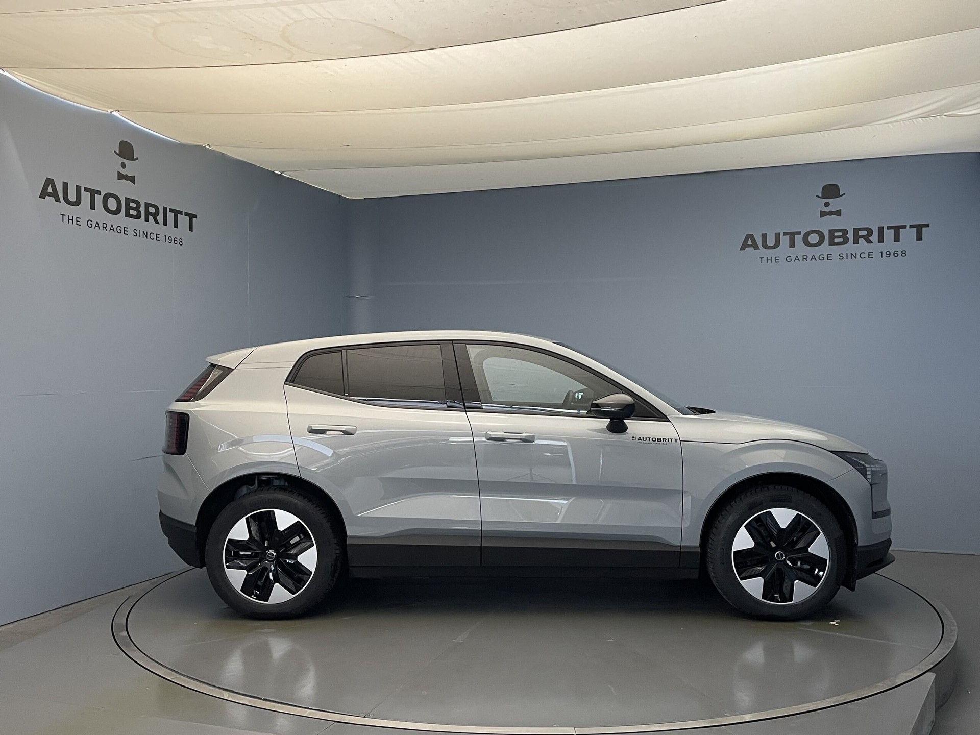 VOLVO EX30 E60 Plus-image-3