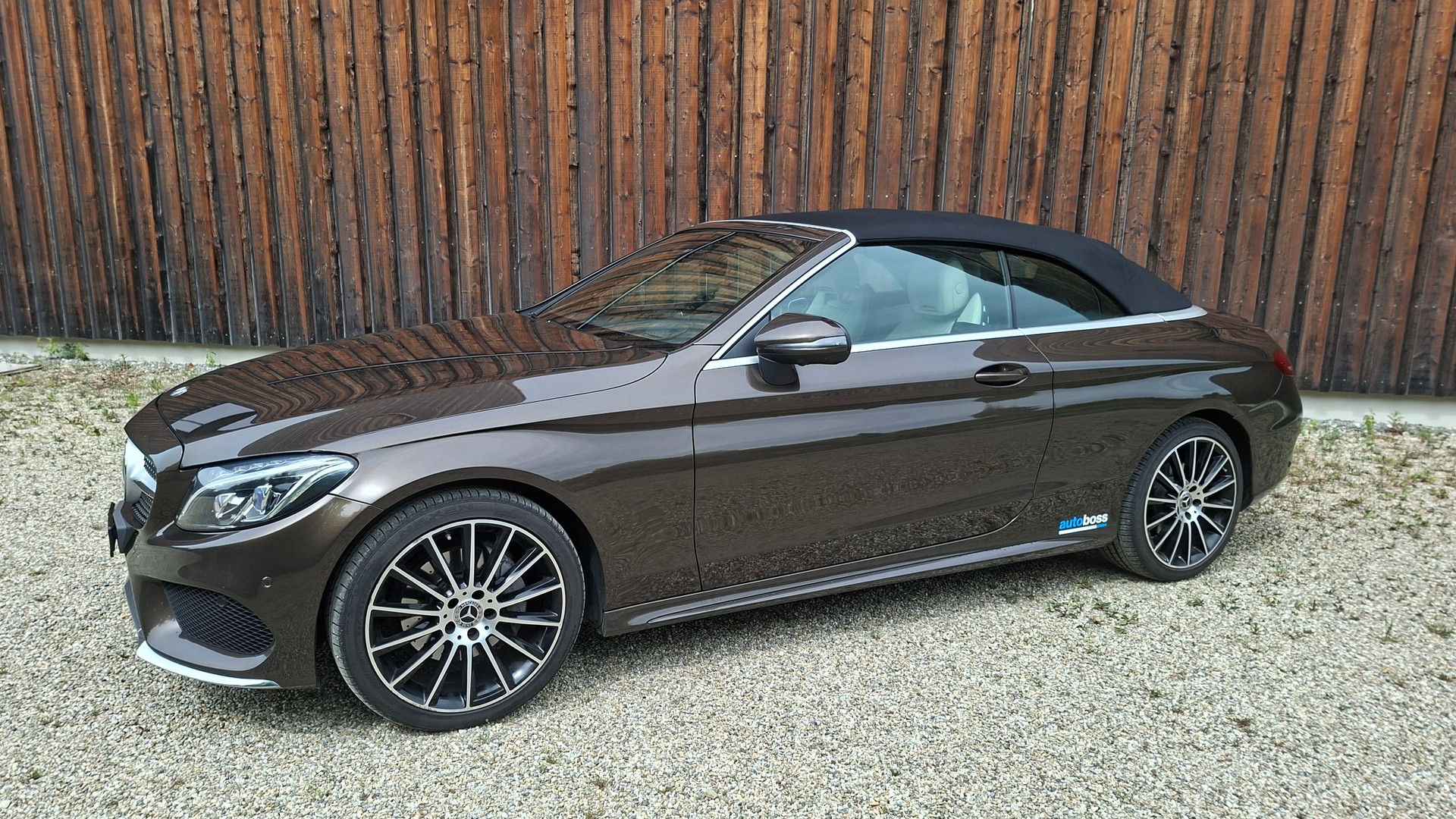 MERCEDES-BENZ C 200 Cabriolet AMG Line 4Matic 9G-Tronic-image-14