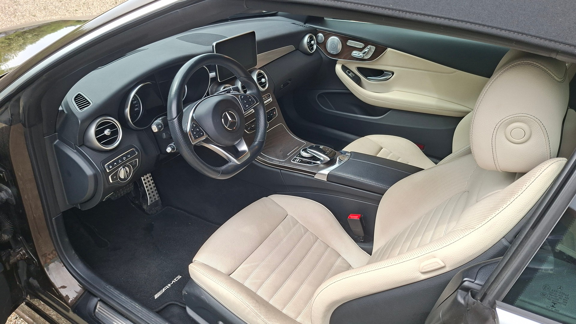 MERCEDES-BENZ C 200 Cabriolet AMG Line 4Matic 9G-Tronic-image-7