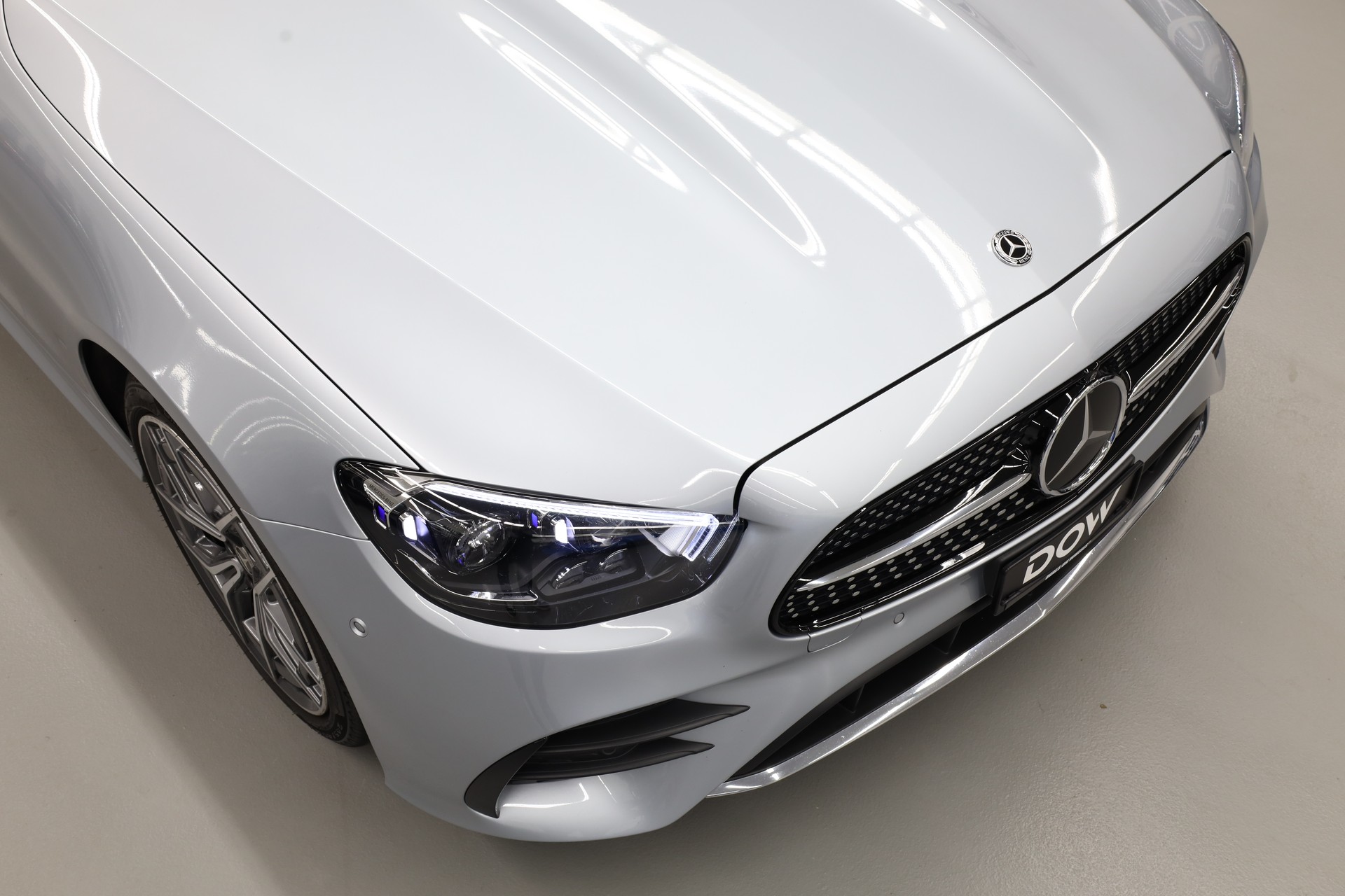 MERCEDES-BENZ E 200 AMG Line 4matic Cabriolet-image-9