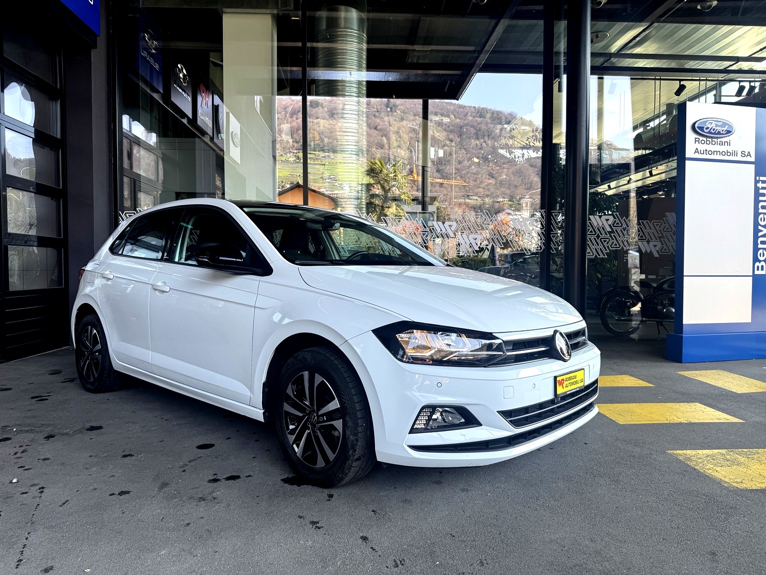 VW Polo 1.0 BMT United-image-3