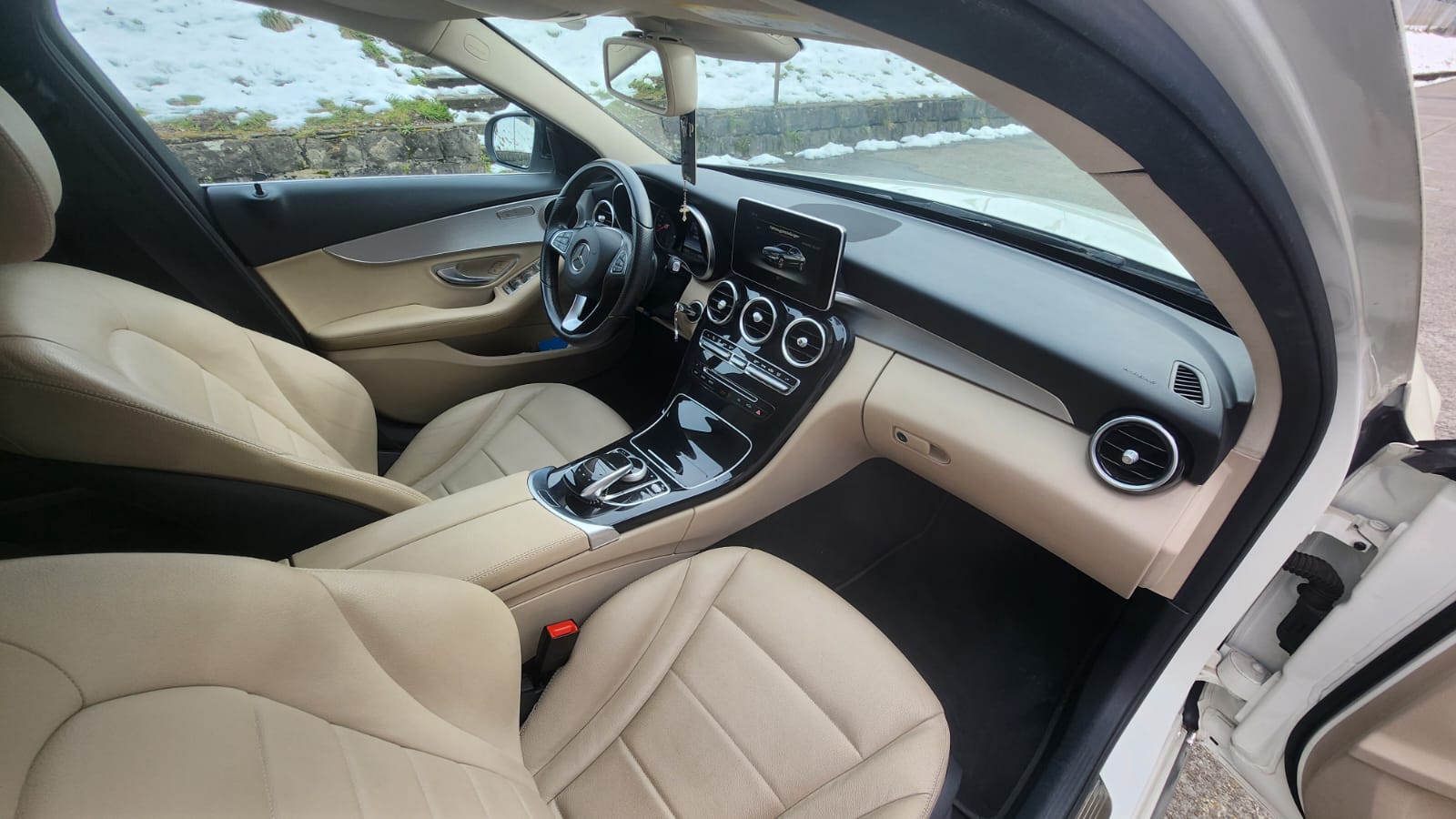 MERCEDES-BENZ C 400 4Matic 9G-Tronic-image-9