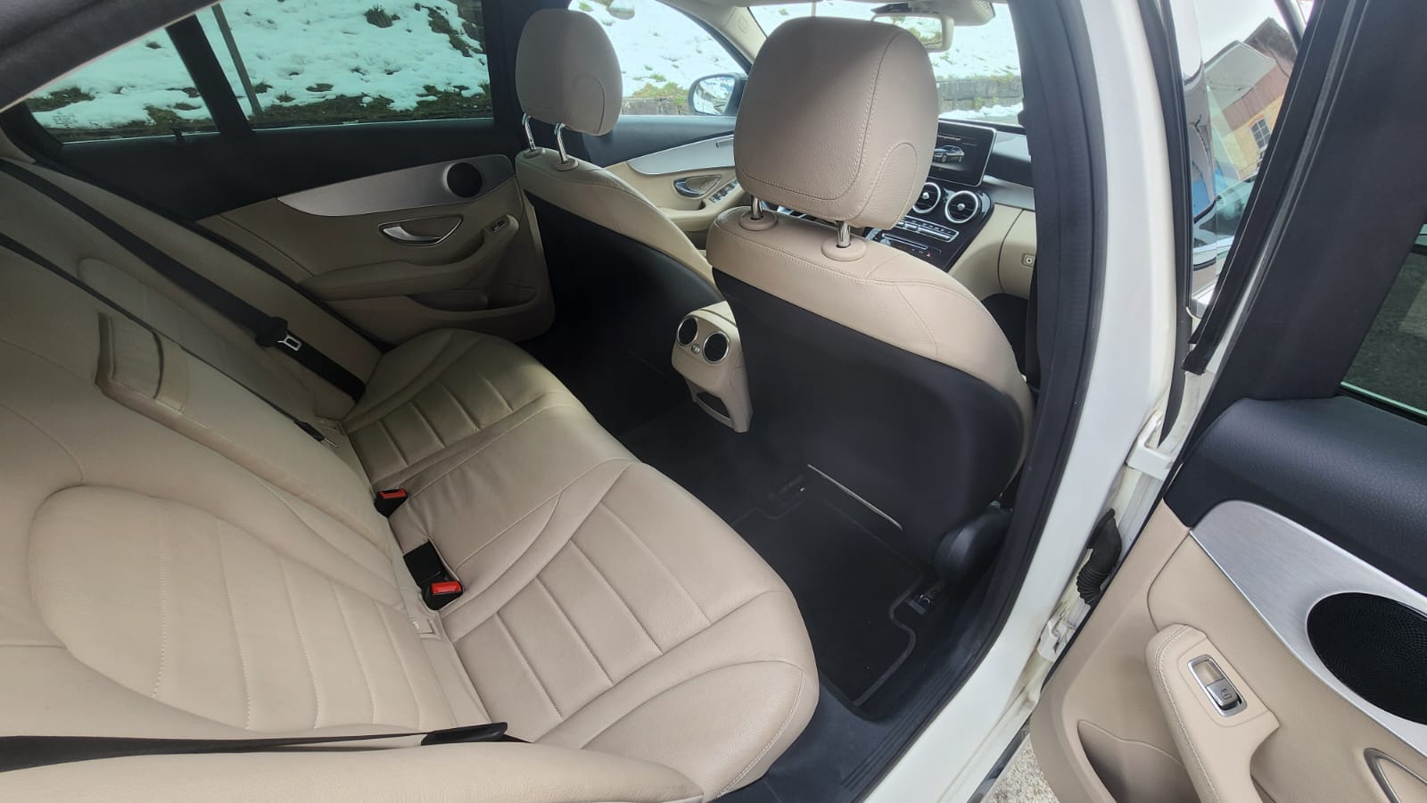 MERCEDES-BENZ C 400 4Matic 9G-Tronic-image-10