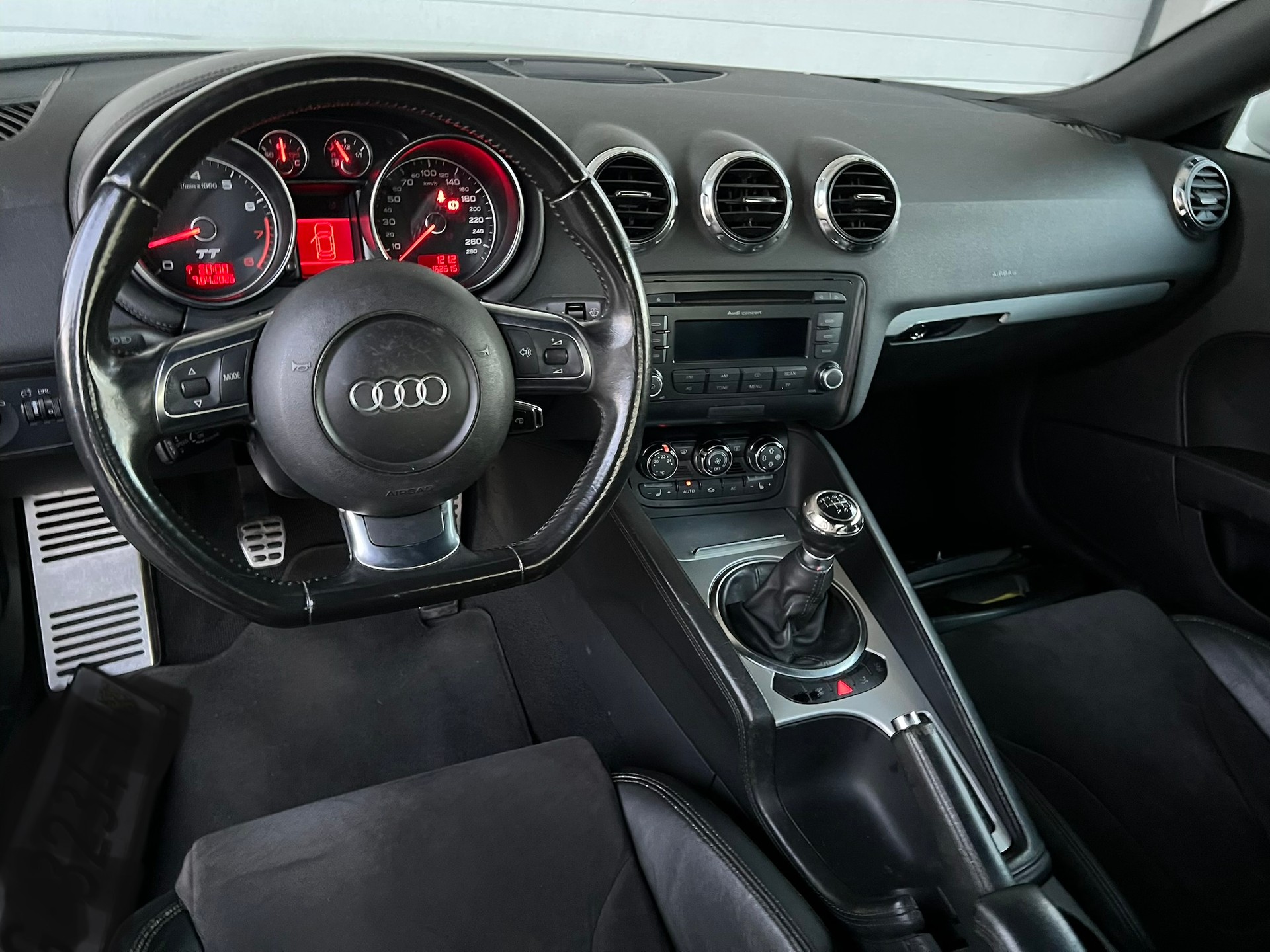 AUDI TT Roadster 2.0-image-4