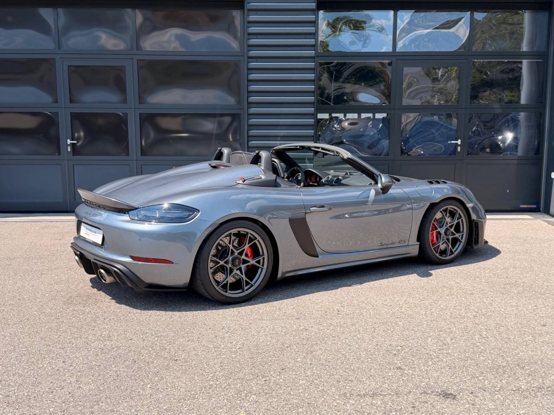 PORSCHE 718 Spyder RS-image-6