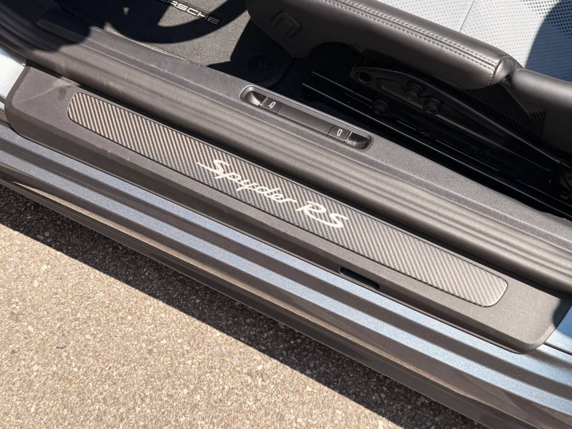 PORSCHE 718 Spyder RS-image-19