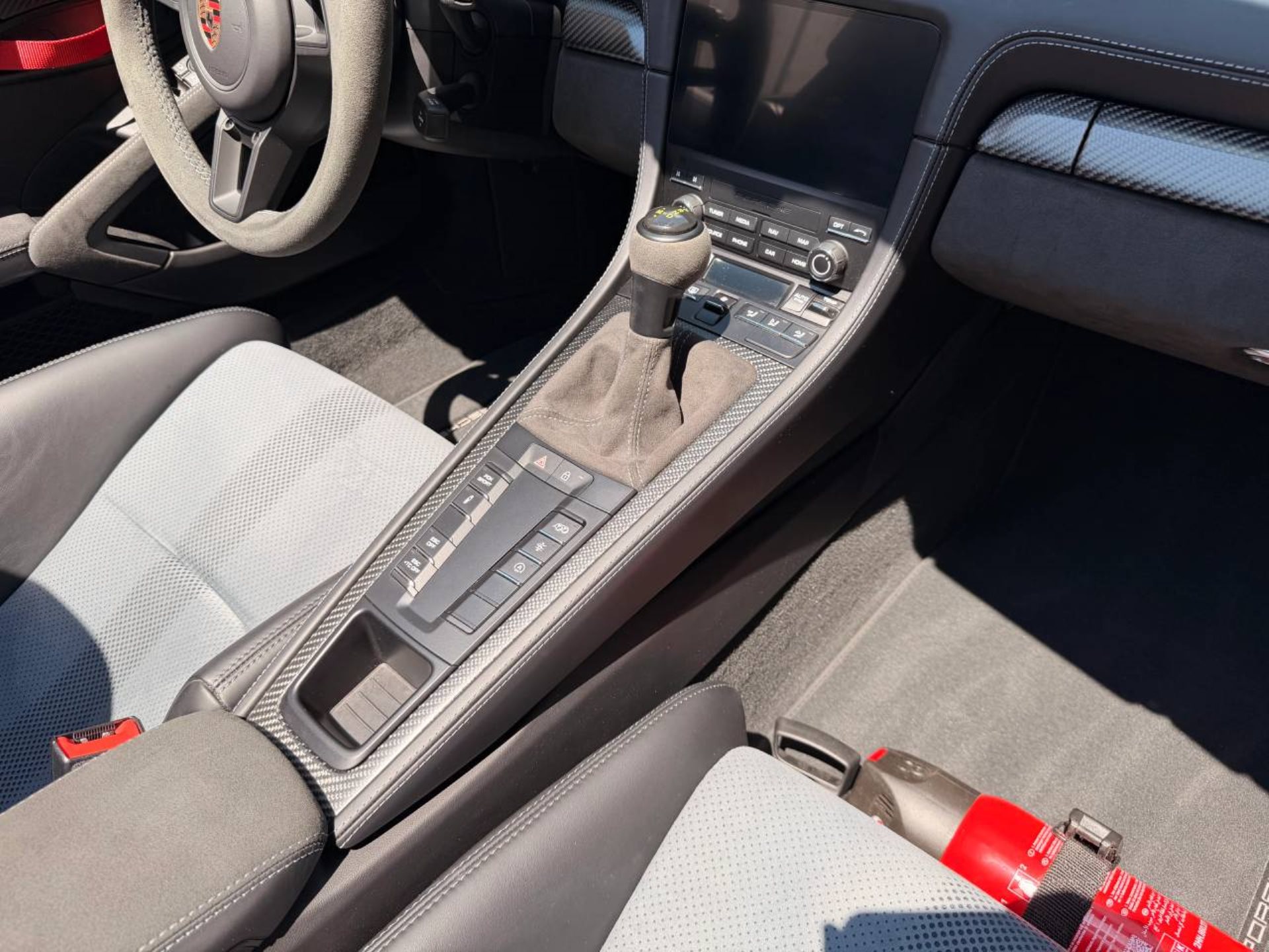 PORSCHE 718 Spyder RS-image-26