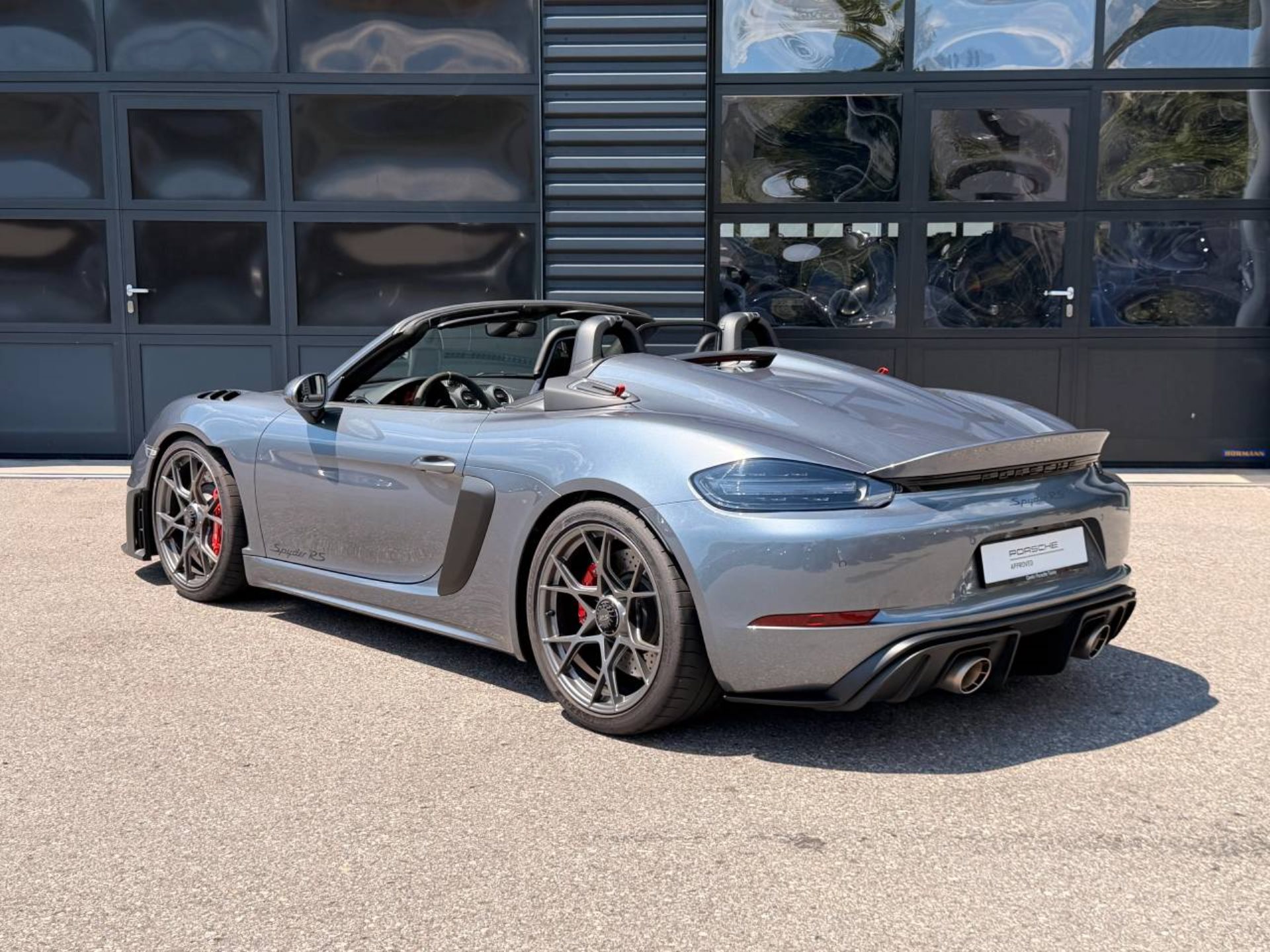 PORSCHE 718 Spyder RS-showroom-element-2