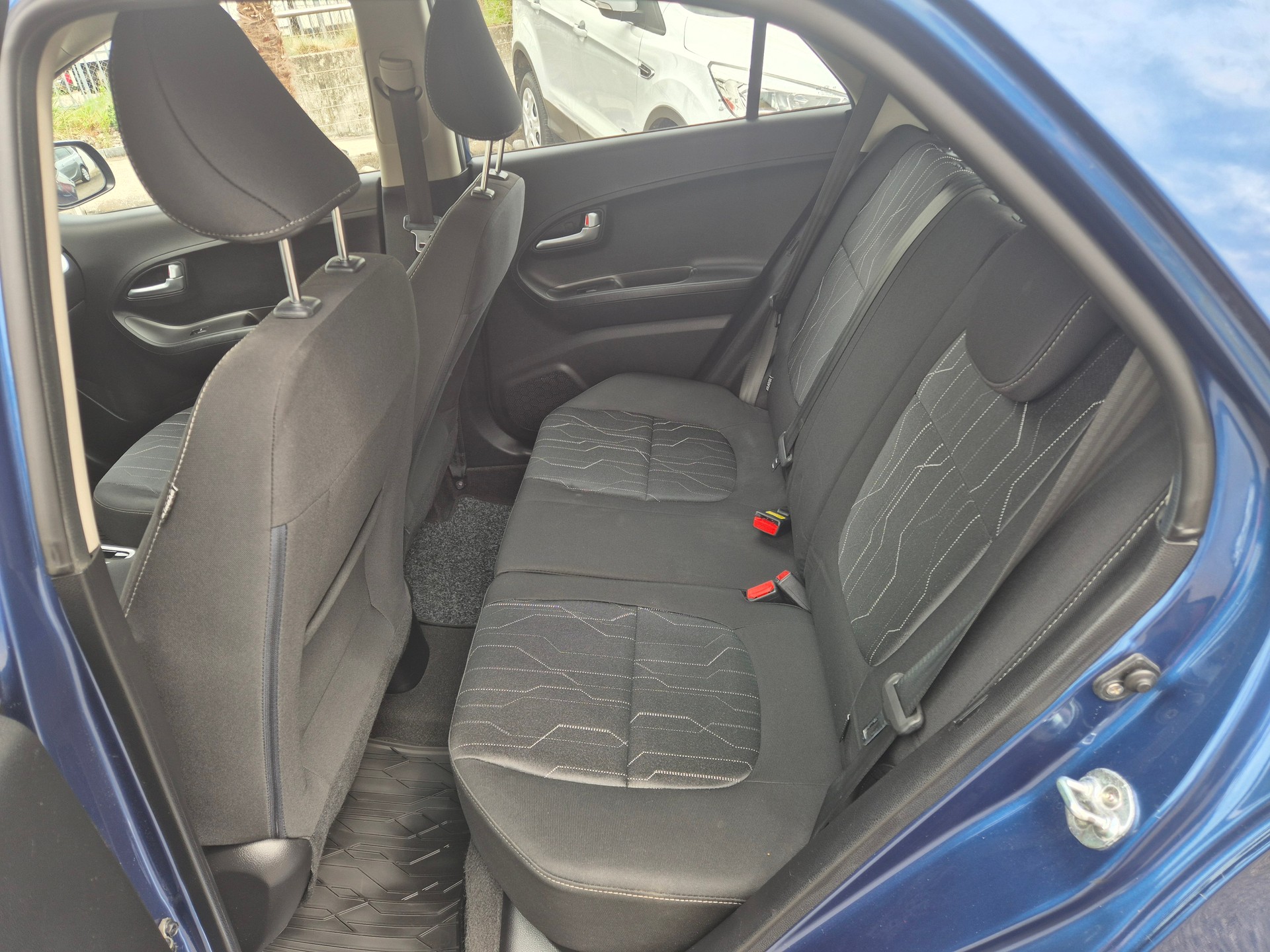 KIA Picanto 1.2 CVVT Style Automatic-image-9