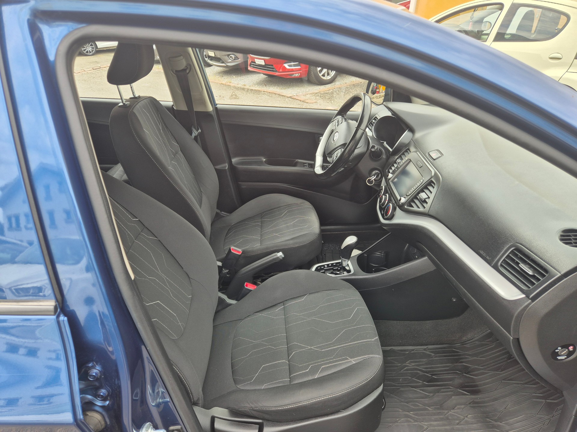 KIA Picanto 1.2 CVVT Style Automatic-image-6