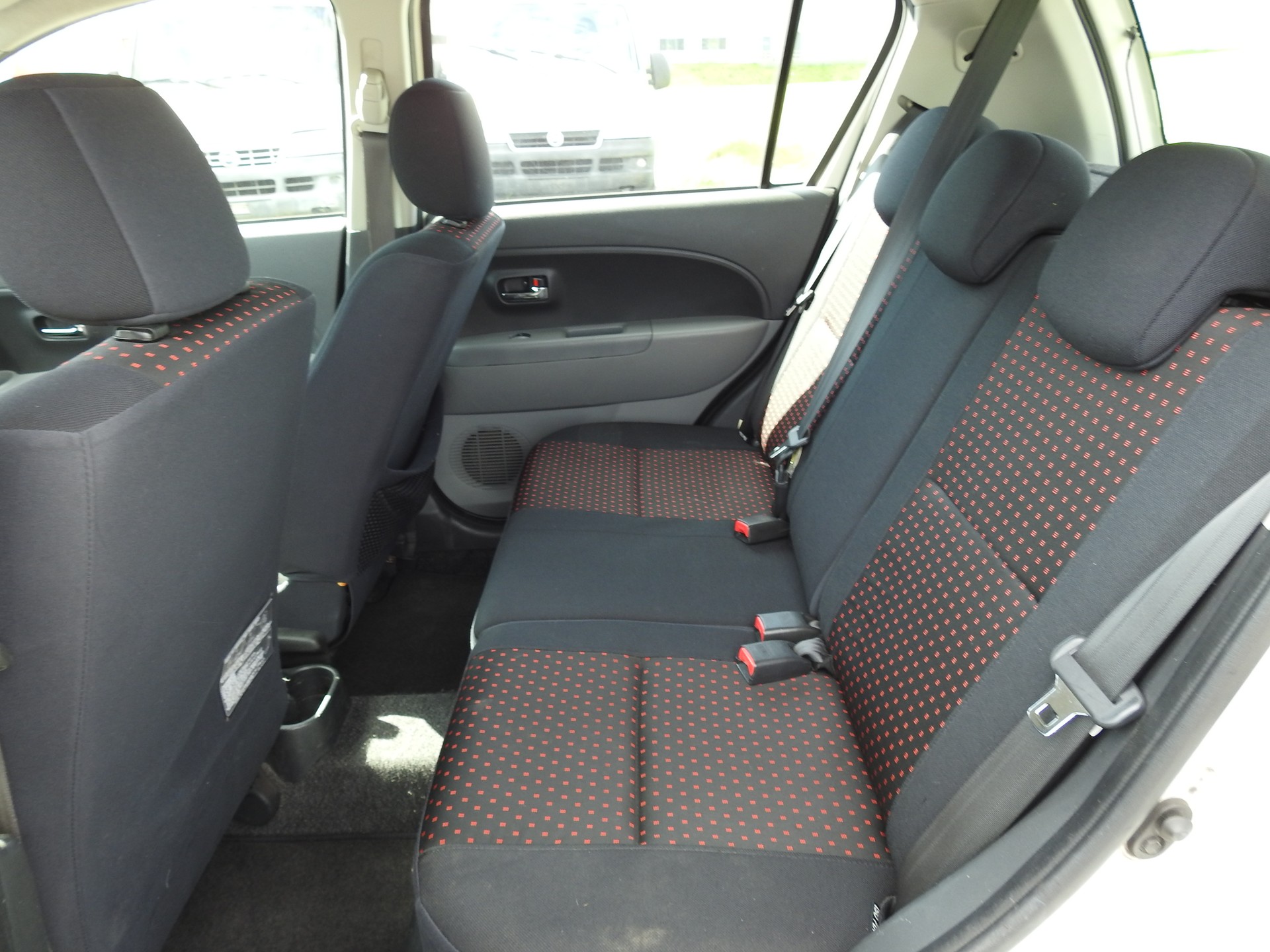 DAIHATSU Sirion 1.3 eco-4WD Automatic-image-13