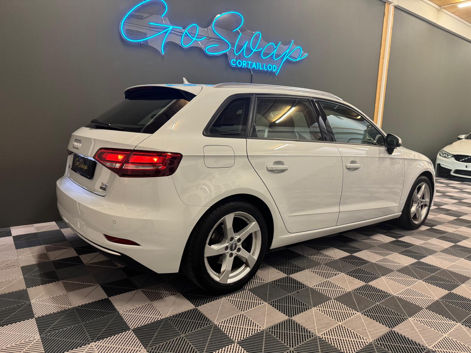 AUDI A3 Sportback 2.0 TFSI quattro S-tronic-image-5